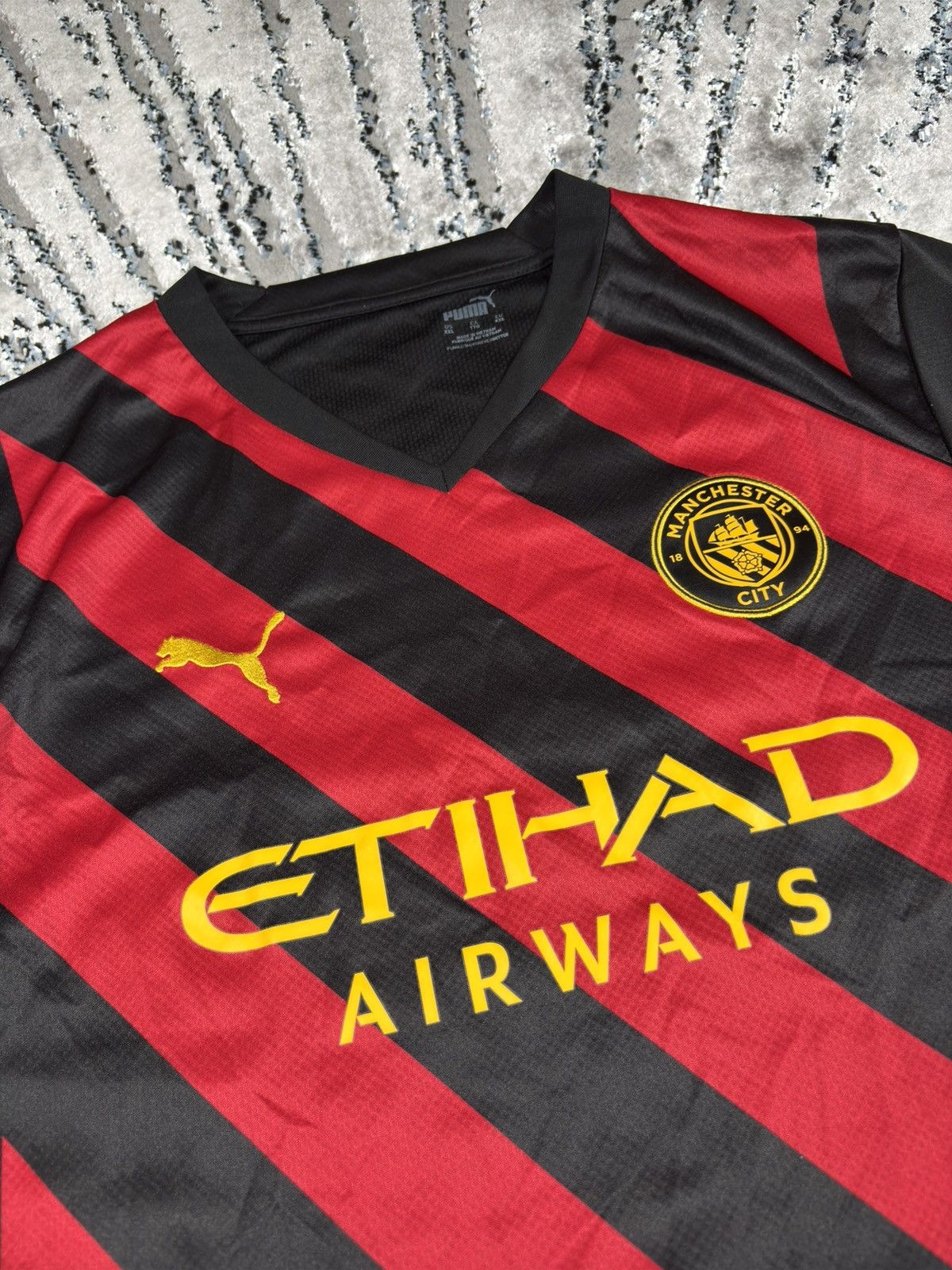 Other Manchester City 2022/23 jersey soccer football puma y2k Size US XXL / EU 58 / 5 - 4 Thumbnail
