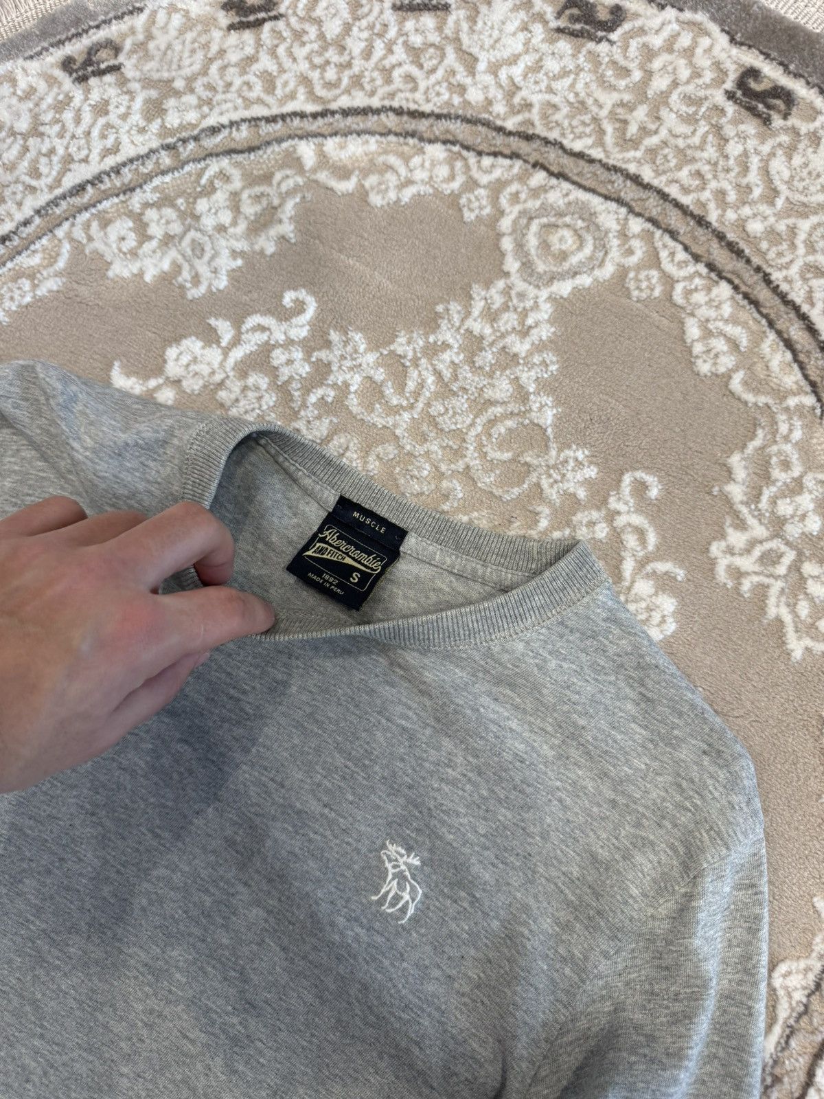 Abercrombie & Fitch Vintage 2000s Abercrombie & Fitch Long Sleeve Sweatshirt Size US M / EU 48-50 / 2 - 3 Thumbnail