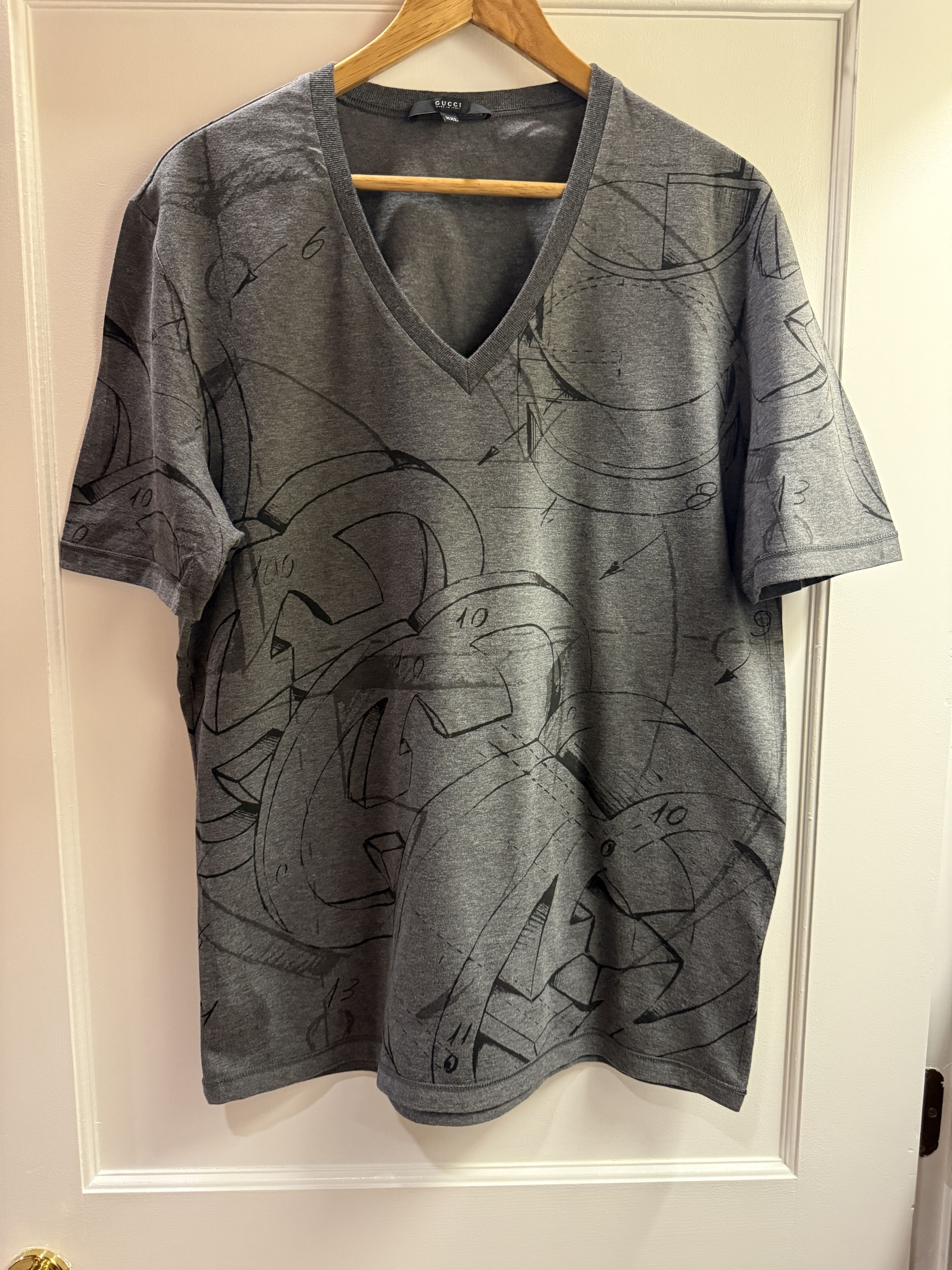 Gucci Gucci V-Neck T-Shirt In Gray Size XXL Size US XXL / EU 58 / 5 - 1 Thumbnail
