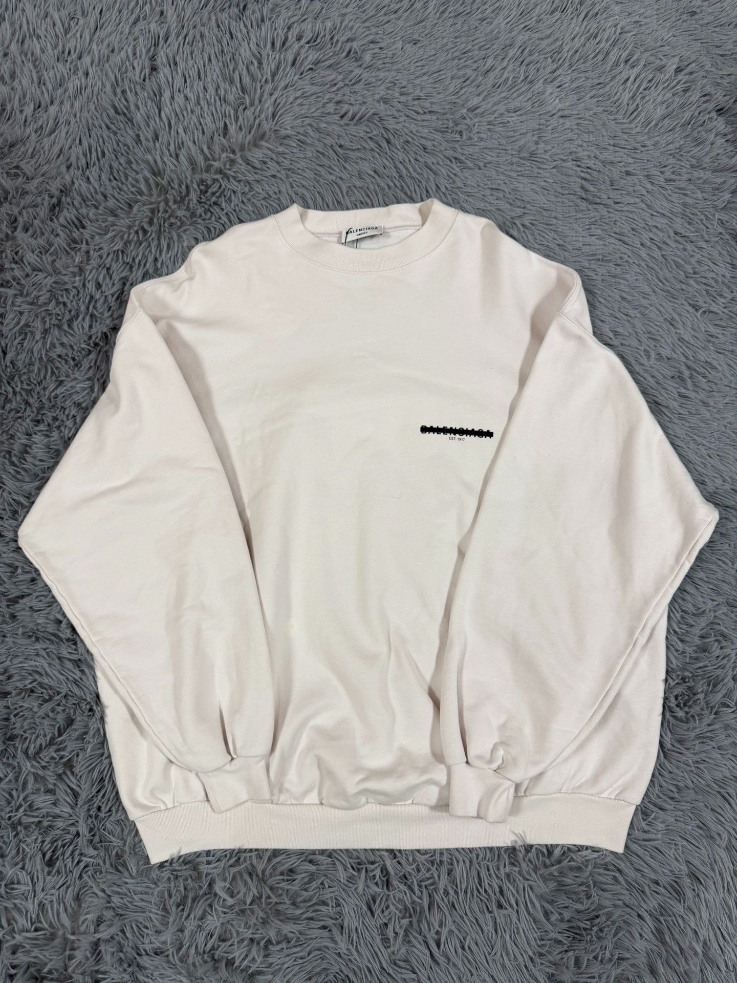 Balenciaga Balenciaga Retro Embroidered White Hoodie l Men Size US L / EU 52-54 / 3 - 1 Thumbnail