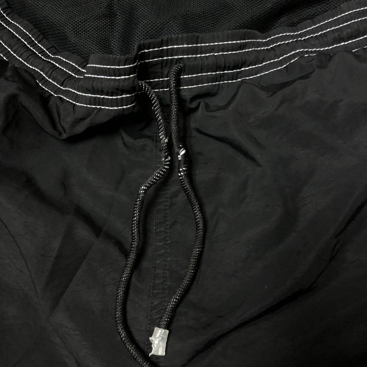 Hugo Boss Hugo boss swimwear boxy Size US 36 / EU 52 - 6 Thumbnail
