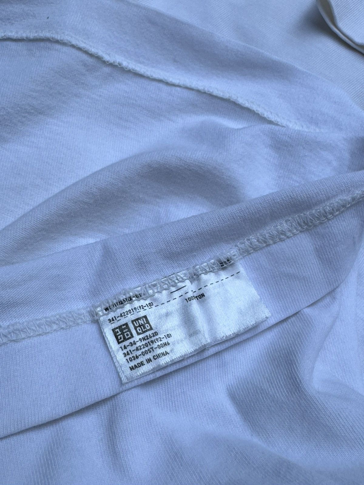Kaws KAWS x UNIQLO Clean Slate UT SS19 T-shirt The t-shirt Size US M / EU 48-50 / 2 - 8 Thumbnail