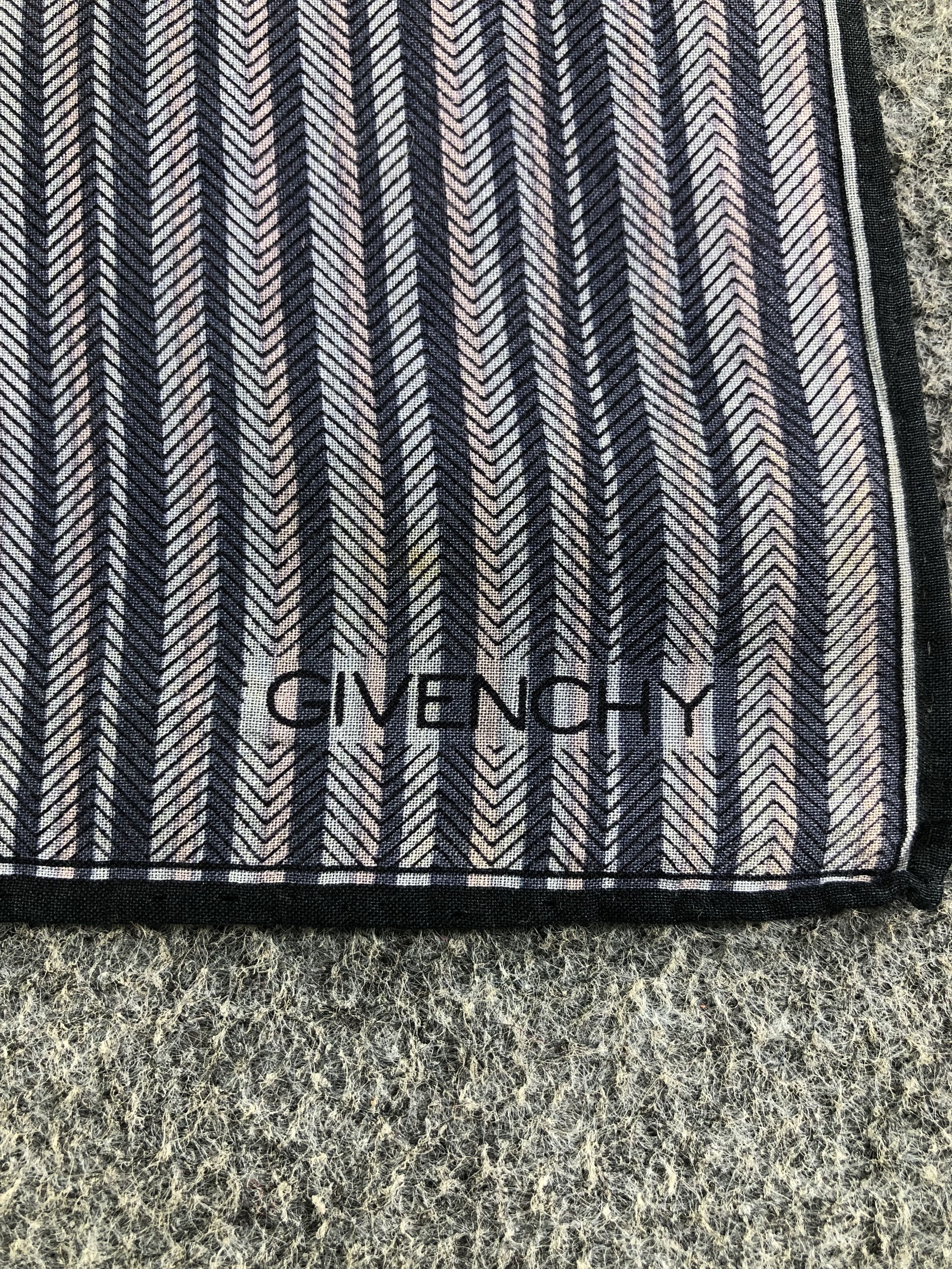 Vintage Givenchy Handkerchief / Bandana / Neckerchief Size ONE SIZE - 5 Thumbnail