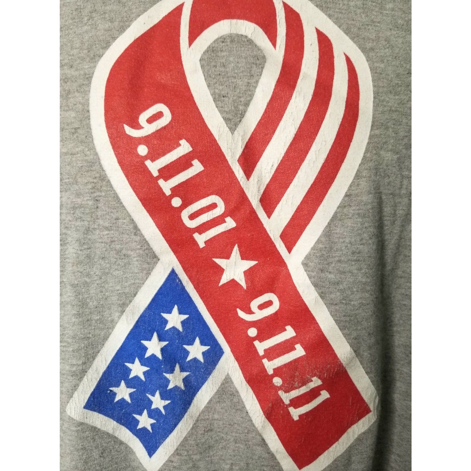 Fruit Of The Loom Vintage Mens L 9/11 Ribbon Memorial Short Sleeve T Shirt Size US L / EU 52-54 / 3 - 3 Thumbnail