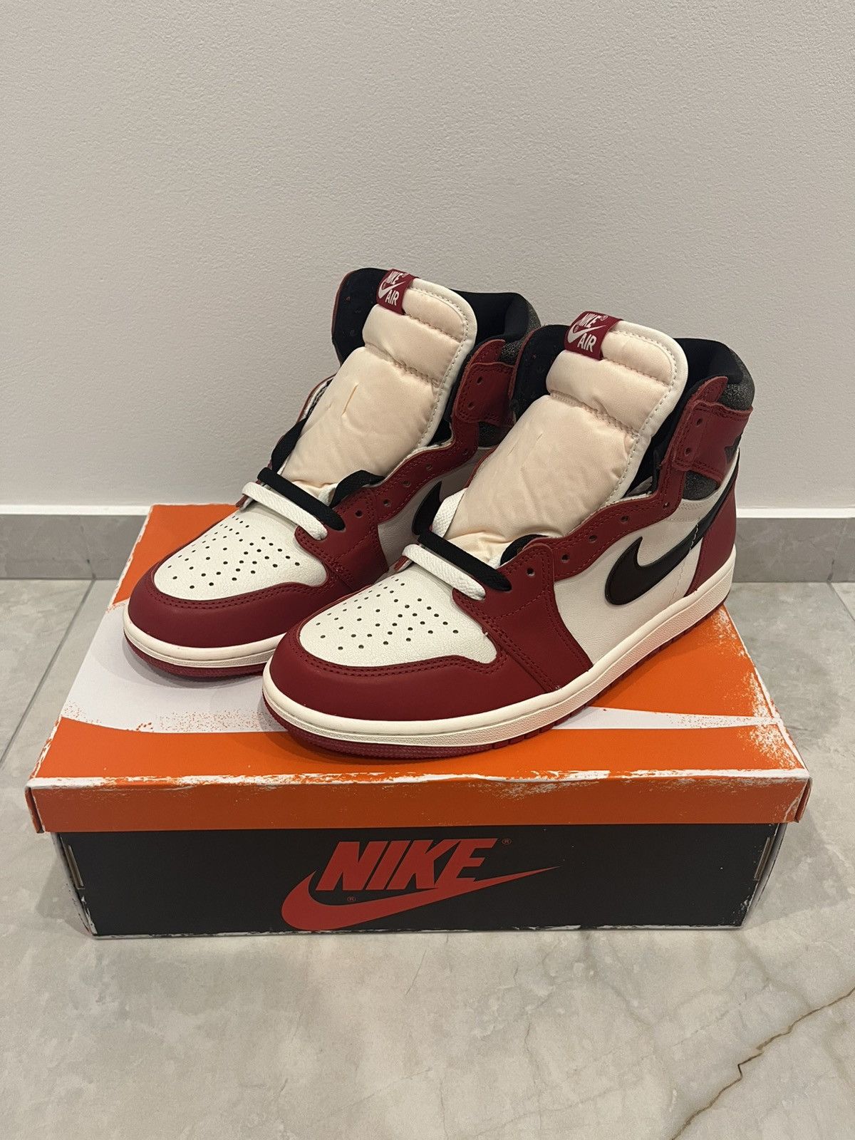Nike Nike Air Jordan Chicago Size US 8.5 / EU 41-42 - 1 Thumbnail