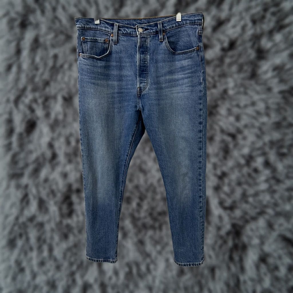 Levi's VINTAGE Levi's 501 Jeans Mens 33x28 Blue Button Fly Straight 5-Pocket Denim Classic Fit USA 90s Retro 501 Series Mens Size US 33 - 1 Thumbnail
