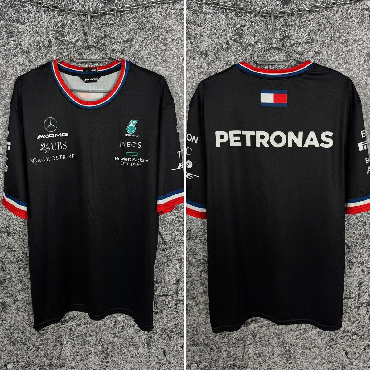 Formula 1 Men’s Formula 1 Petronas Racing T-Shirt Mercedes F1 Size XL Size US XL / EU 56 / 4 - 1 Thumbnail