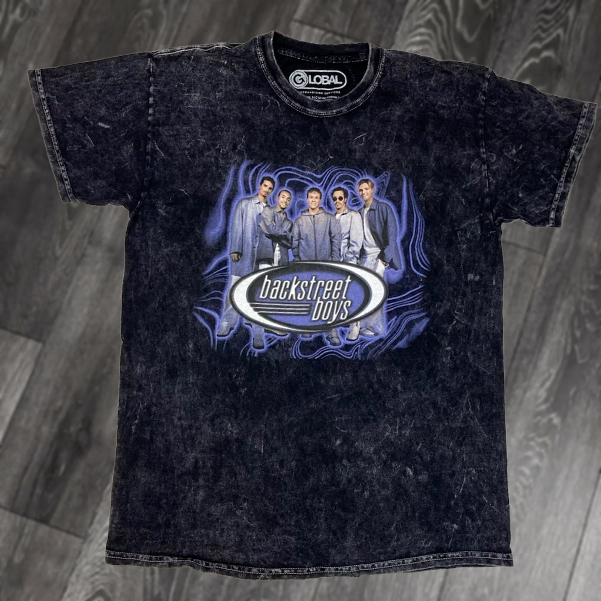 Vintage VINTAGE Backstreet Boys Graphic T-shirt Women Medium Black Acid Wash Short Sleeve Music Size M / US 6-8 / IT 42-44 - 1 Thumbnail