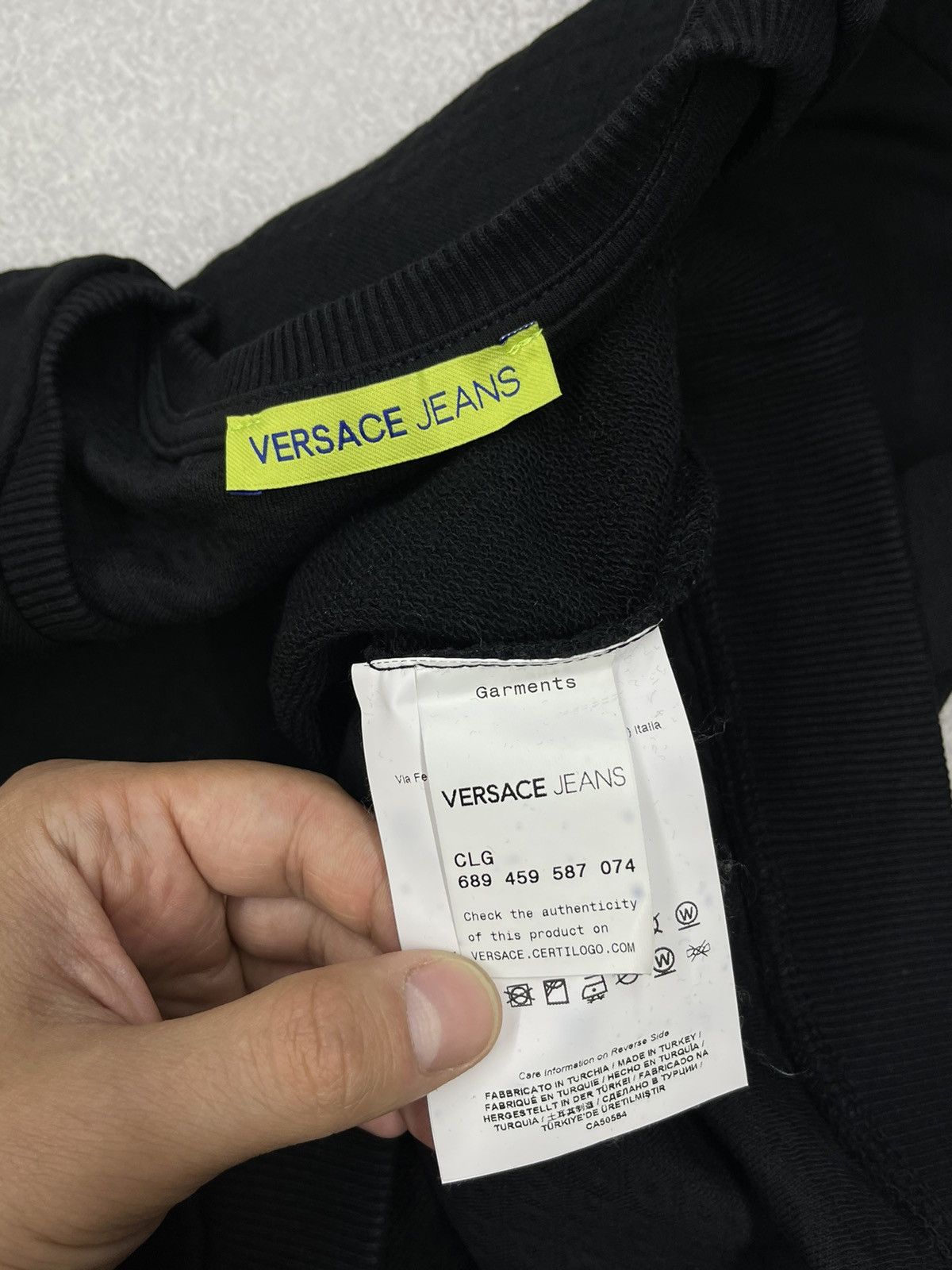 Versace Jeans Couture Versace Jeans Black Sweatshirt Luxury Size M Size US M / EU 48-50 / 2 - 6 Thumbnail