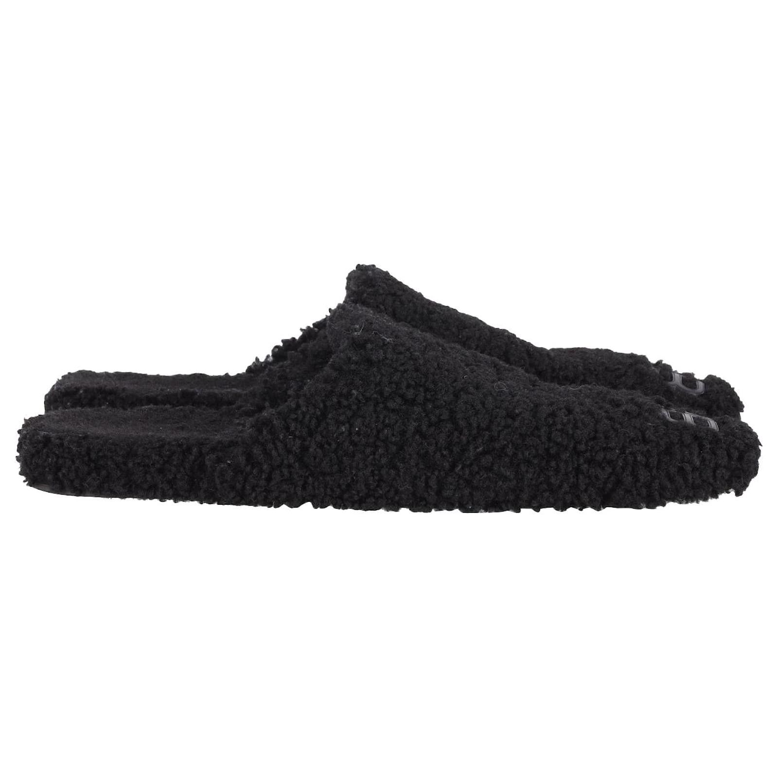 o1w1db11123 Cosy BB Mule in Black
