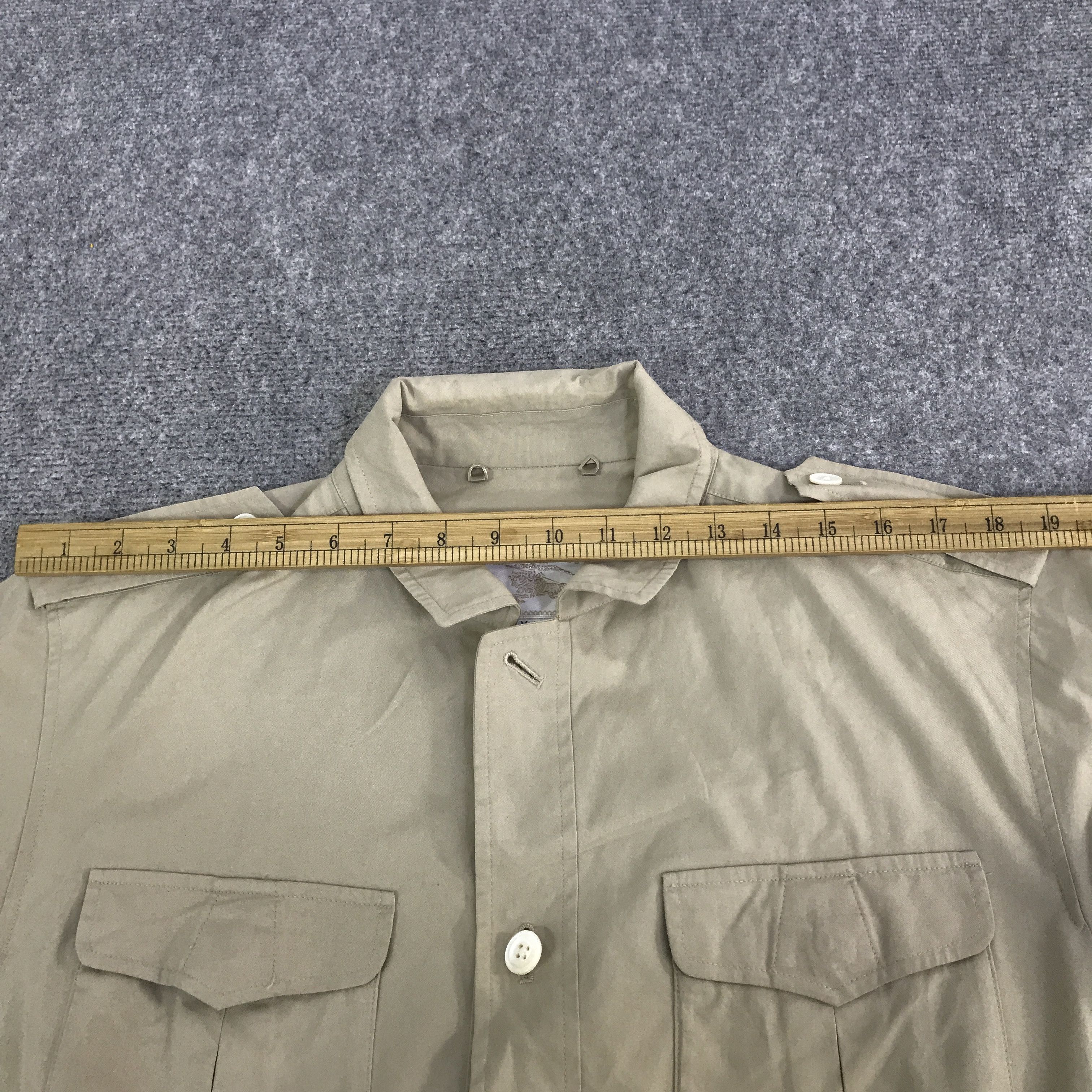 Burberry Vintage burberry Button Design Woman jacket K128B7 Size US M / EU 48-50 / 2 - 6 Thumbnail