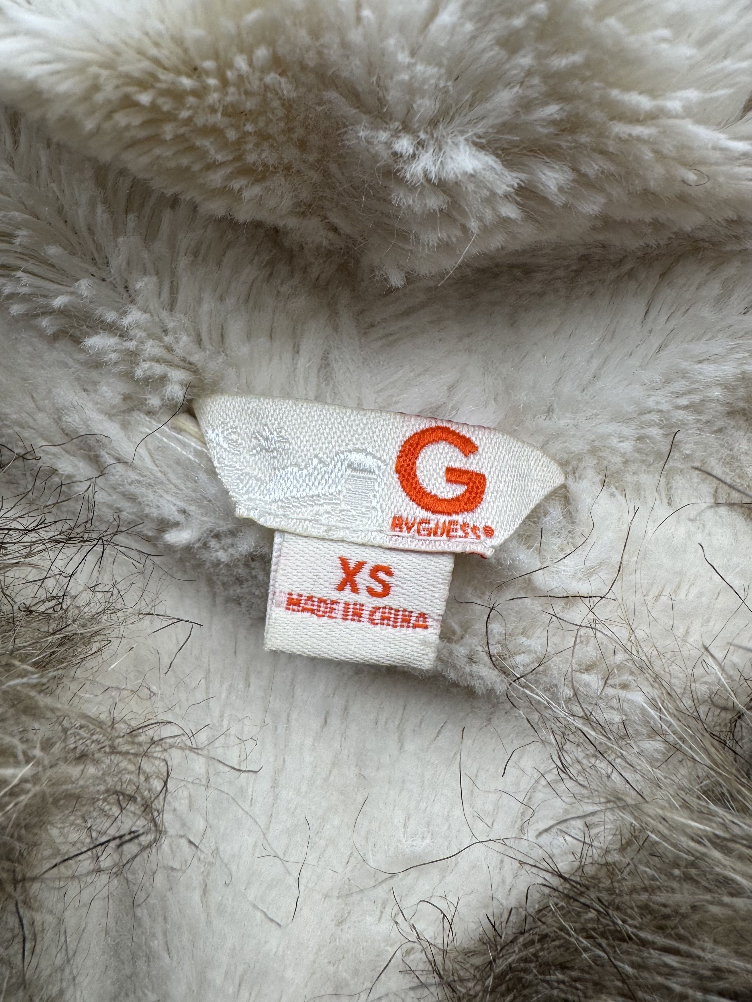 Guess Guess Vintage Hoodie With Faux Fur Details (516) Size XS / US 0-2 / IT 36-38 - 8 Thumbnail