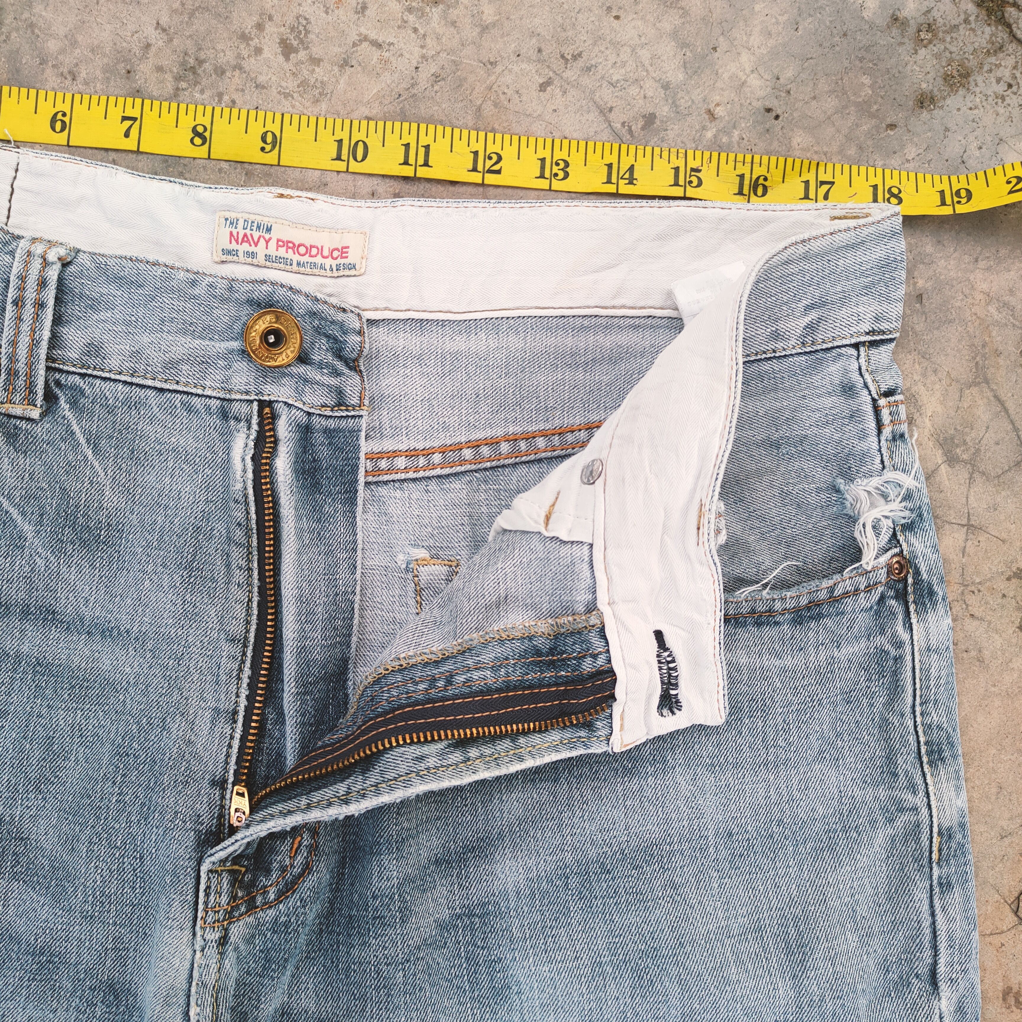 Japanese Brand VINTAGE JAPANESE FADED RIPPED JEANS DENIM PANTS Size US 36 / EU 52 - 8 Thumbnail