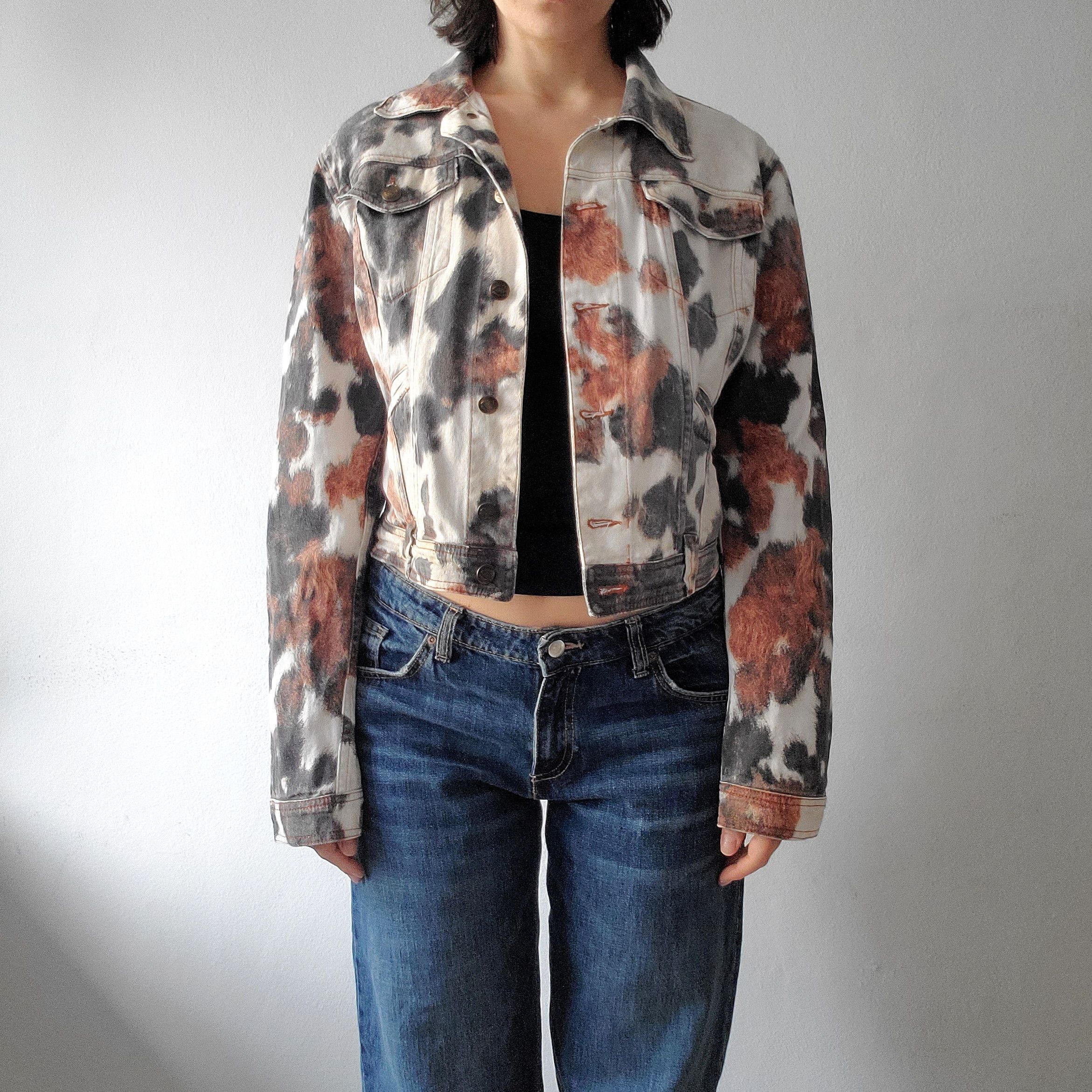 Roberto Cavalli Roberto Cavalli rare vintage SS 2004 cow print denim jacket Size L / US 10 / IT 46 - 15 Thumbnail