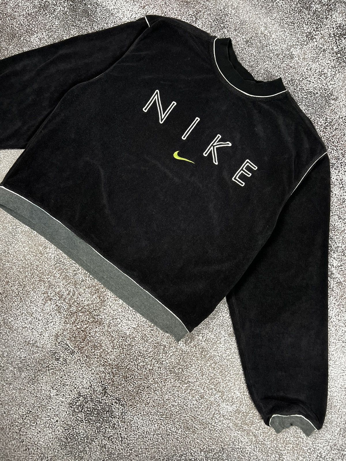 Nike × Vintage Nike 90s velvet swoosh center big logo sweatshirt spellout Size US XS / EU 42 / 0 - 3 Thumbnail