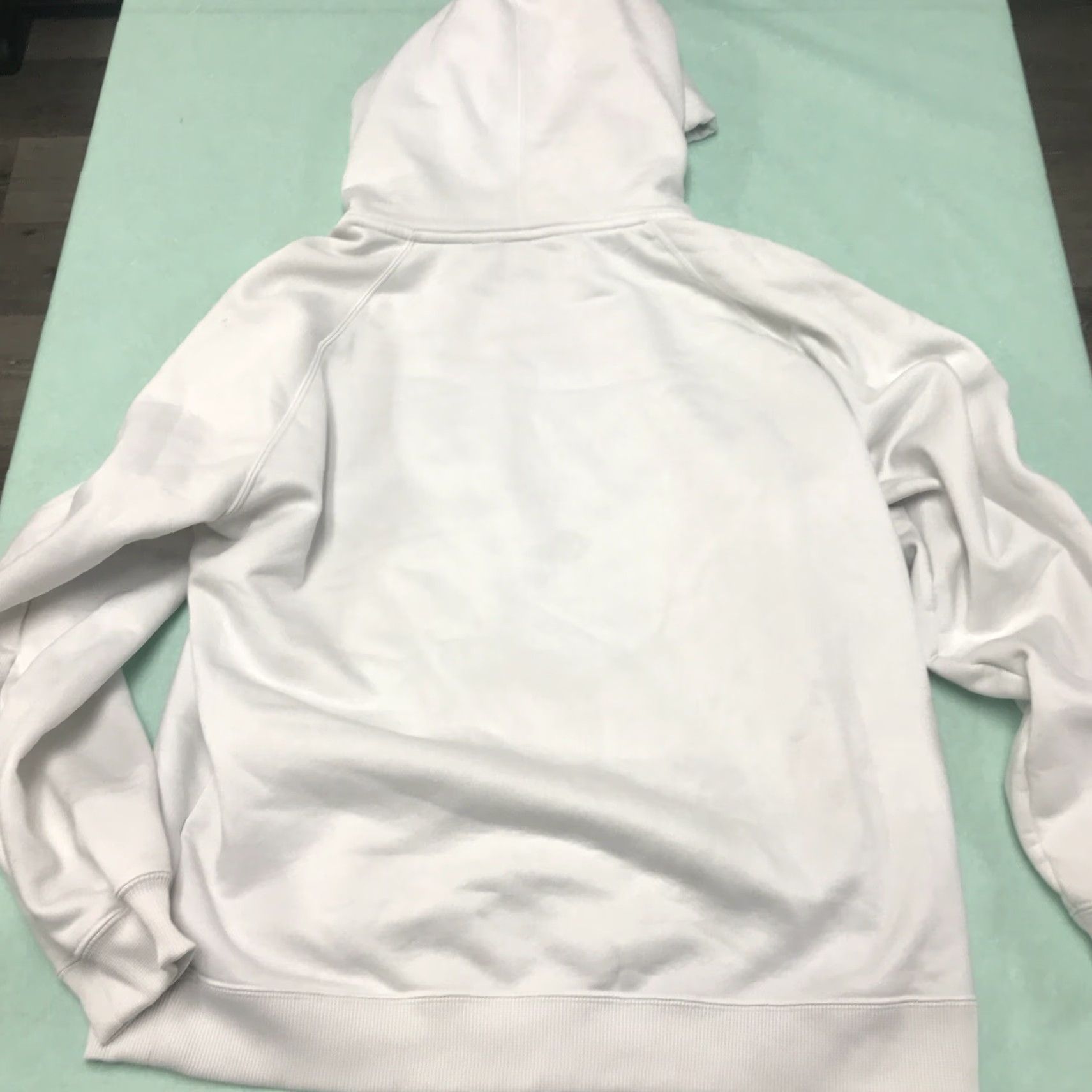 Under Armour Under Armour Hoodie Women Large White Pullover Activewear Ladies L Sweatshirt Size L / US 10 / IT 46 - 5 Thumbnail