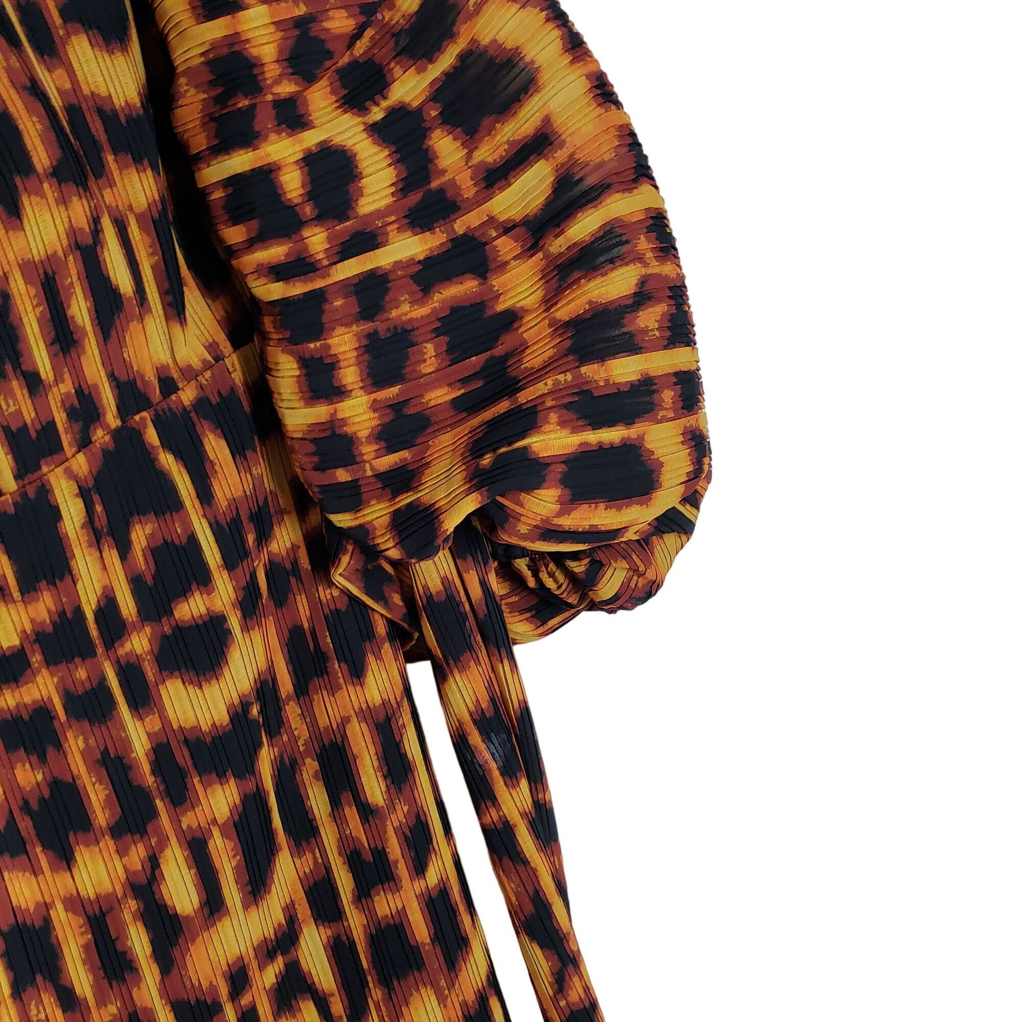 Solace London Solace London Skye Pleat Leopard Print Mini Dress Mindy Kali Size M / US 6-8 / IT 42-44 - 9 Thumbnail
