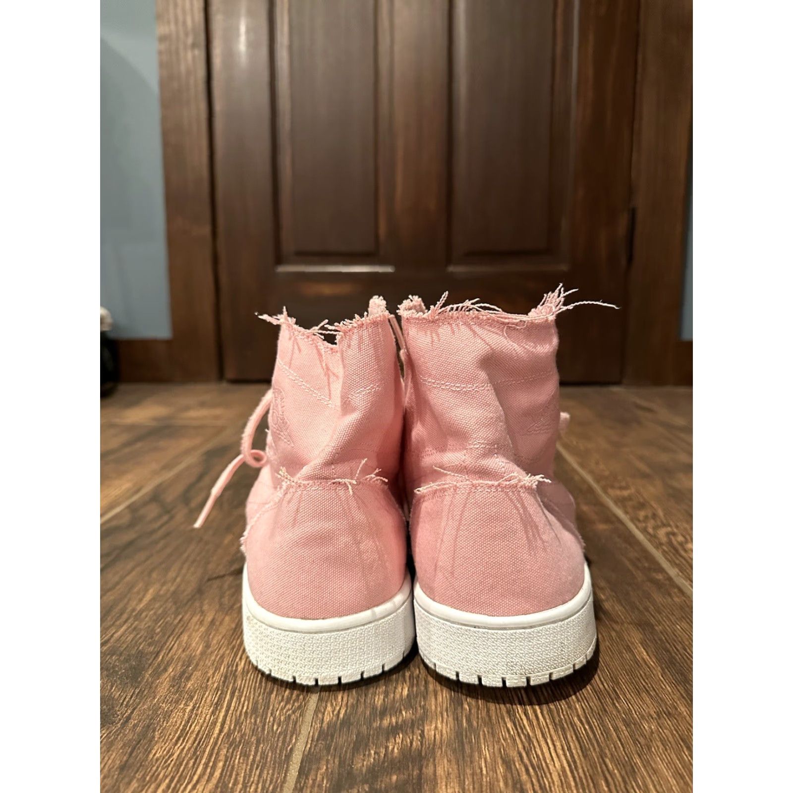 Nike VINTAGE Nike Air Jordan 1 Retro High Decon Easter Light Pink White 867338-620 12 Men Sneakers Size US 11 / EU 44 - 4 Thumbnail