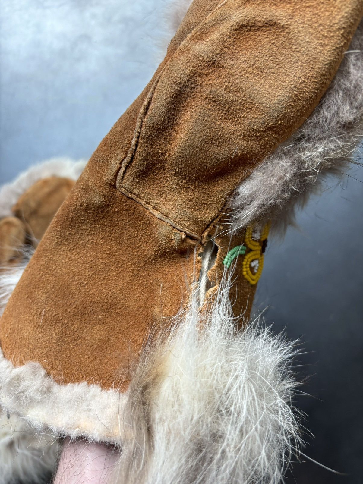 Native × Vintage Vintage Fur Mittens Beaded Gauntlets Indigenous American USA Size ONE SIZE - 11 Thumbnail