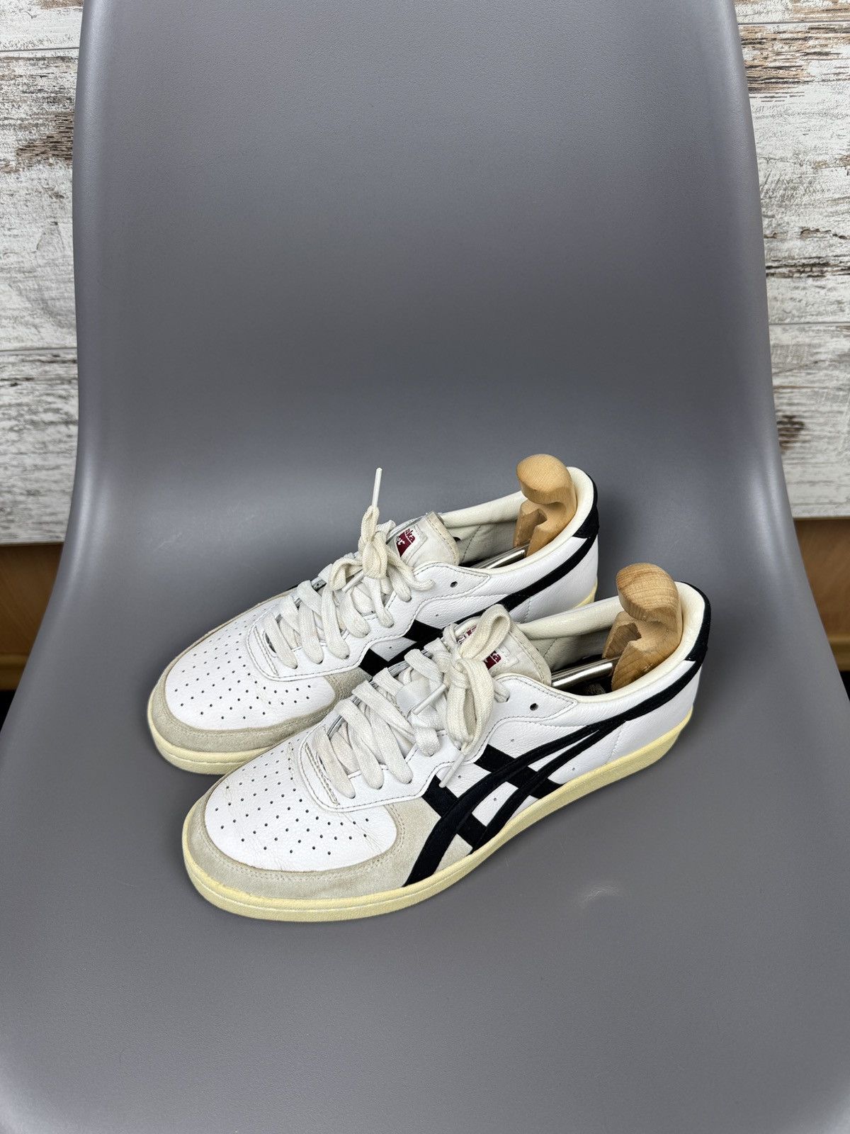 Asics × Japanese Brand × Vintage Mens Vintage ASICS onitsuka tiger low top sneakers Japanese Size US 8 / EU 41 - 5 Thumbnail