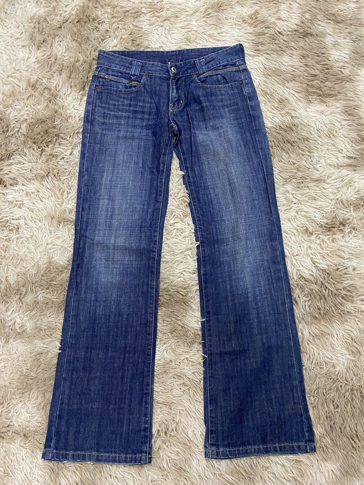 Image of Distressed Denim x Uniqlo flare Uniqlo Jeans in Navy, Men's (Size 30)