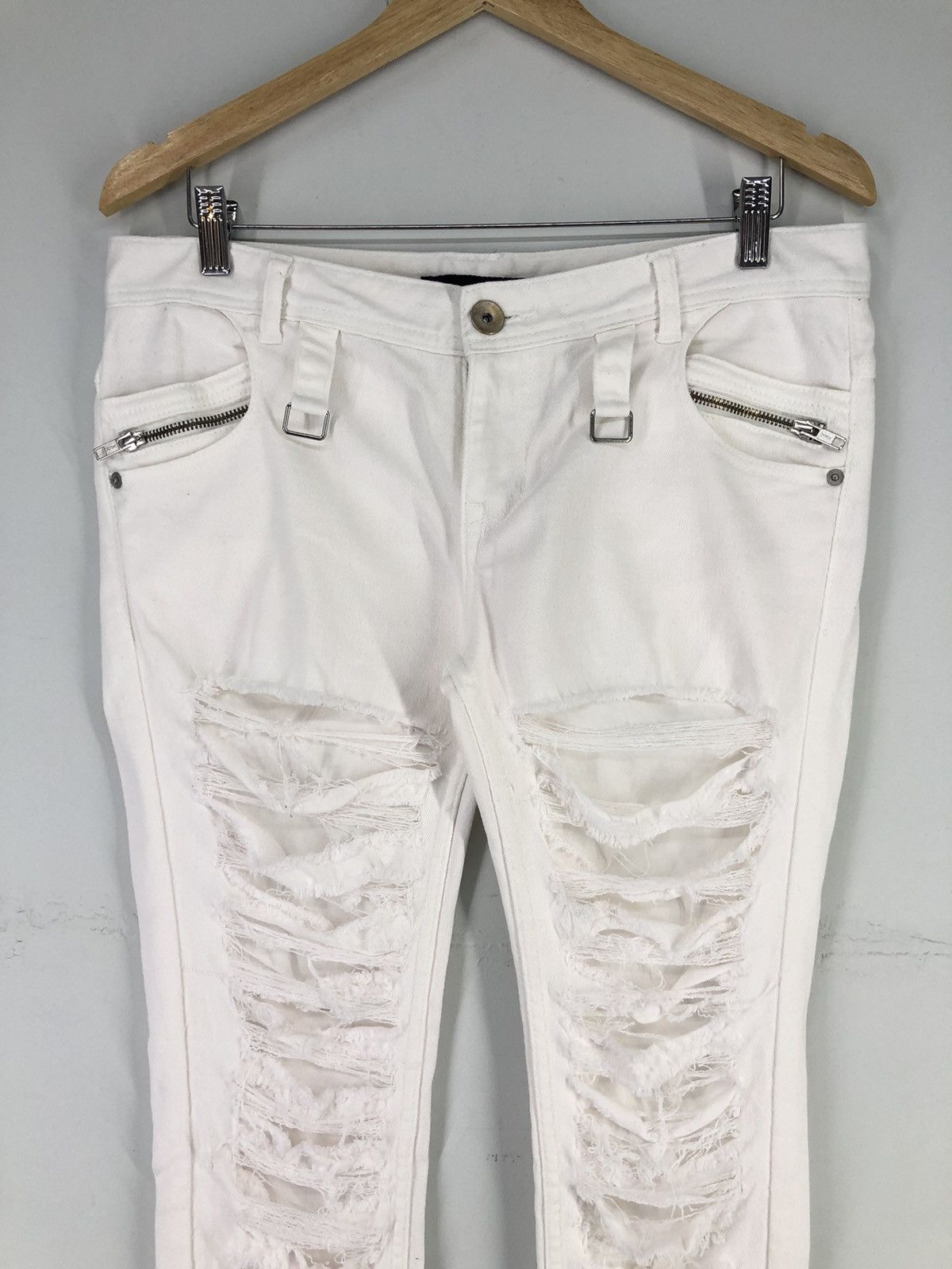 Japanese Brand Japanese Brand Glad News Distressed Flare White Jeans Size US 33 - 4 Thumbnail