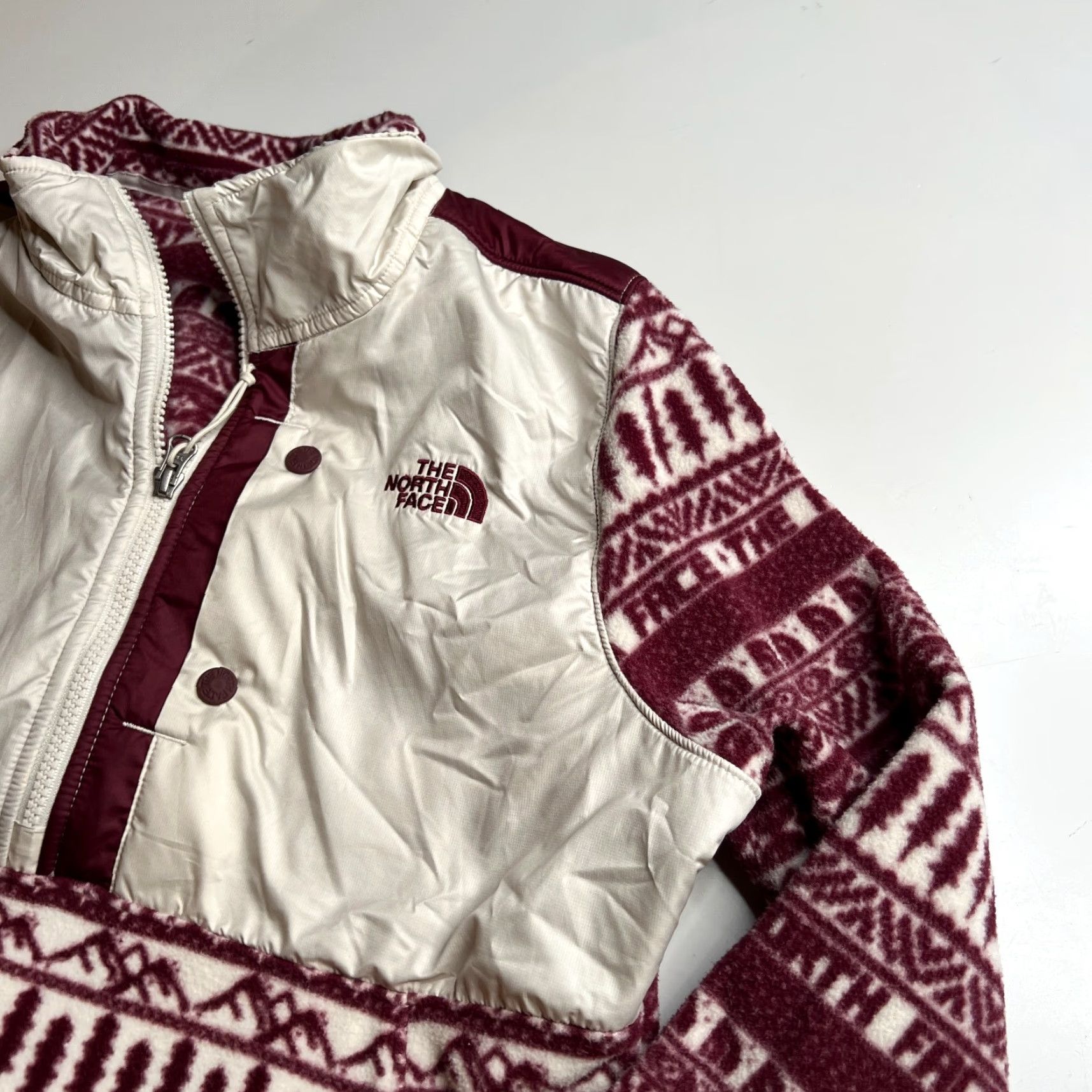 The North Face The North Face Womens Fleece Pullover Jacket Burgundy White Pattern L Regular Burgundy / White Patterned Fleece Jacket Size L / US 10 / IT 46 - 4 Thumbnail