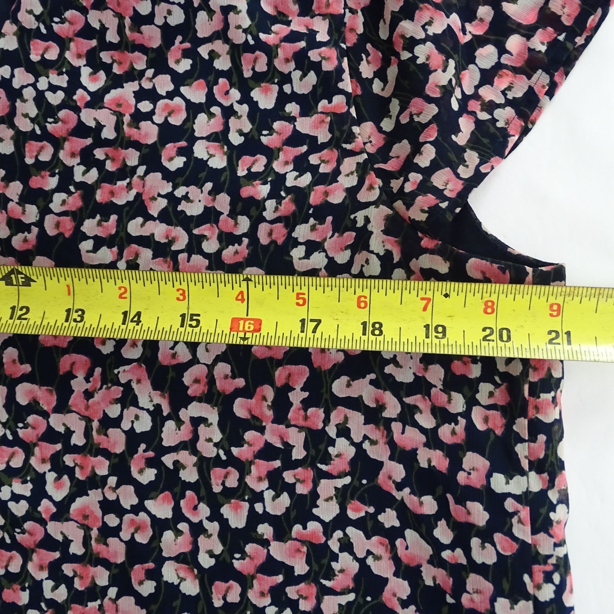 J.Crew J Crew Floral Print Cap Sleeve Blouse Women Size M Blue Pink Size M / US 6-8 / IT 42-44 - 8 Thumbnail