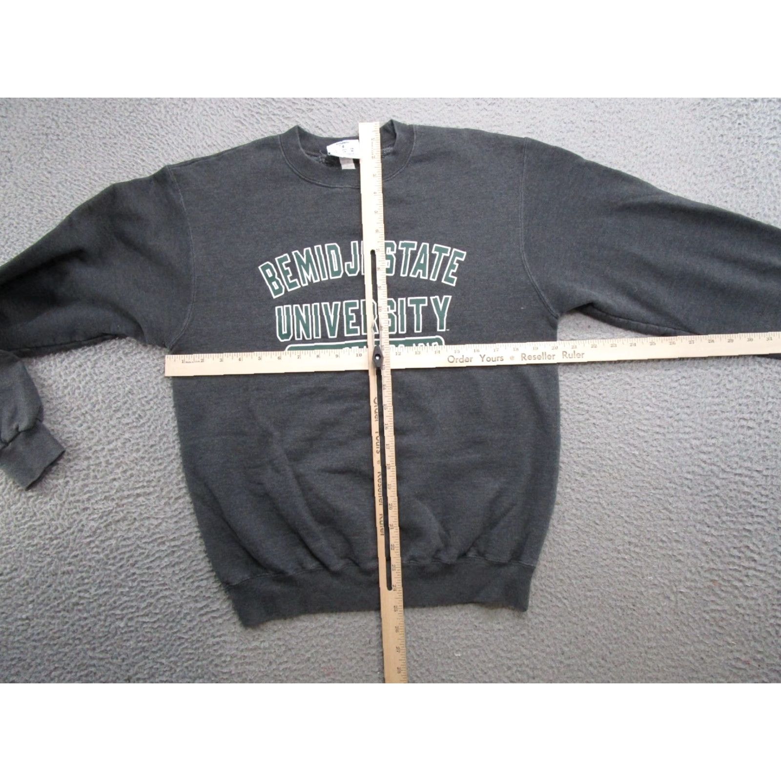Champion Bemidji State University BSU Beavers Spell Out Gray Sweatshirt Mens Size S Size US S / EU 44-46 / 1 - 5 Thumbnail