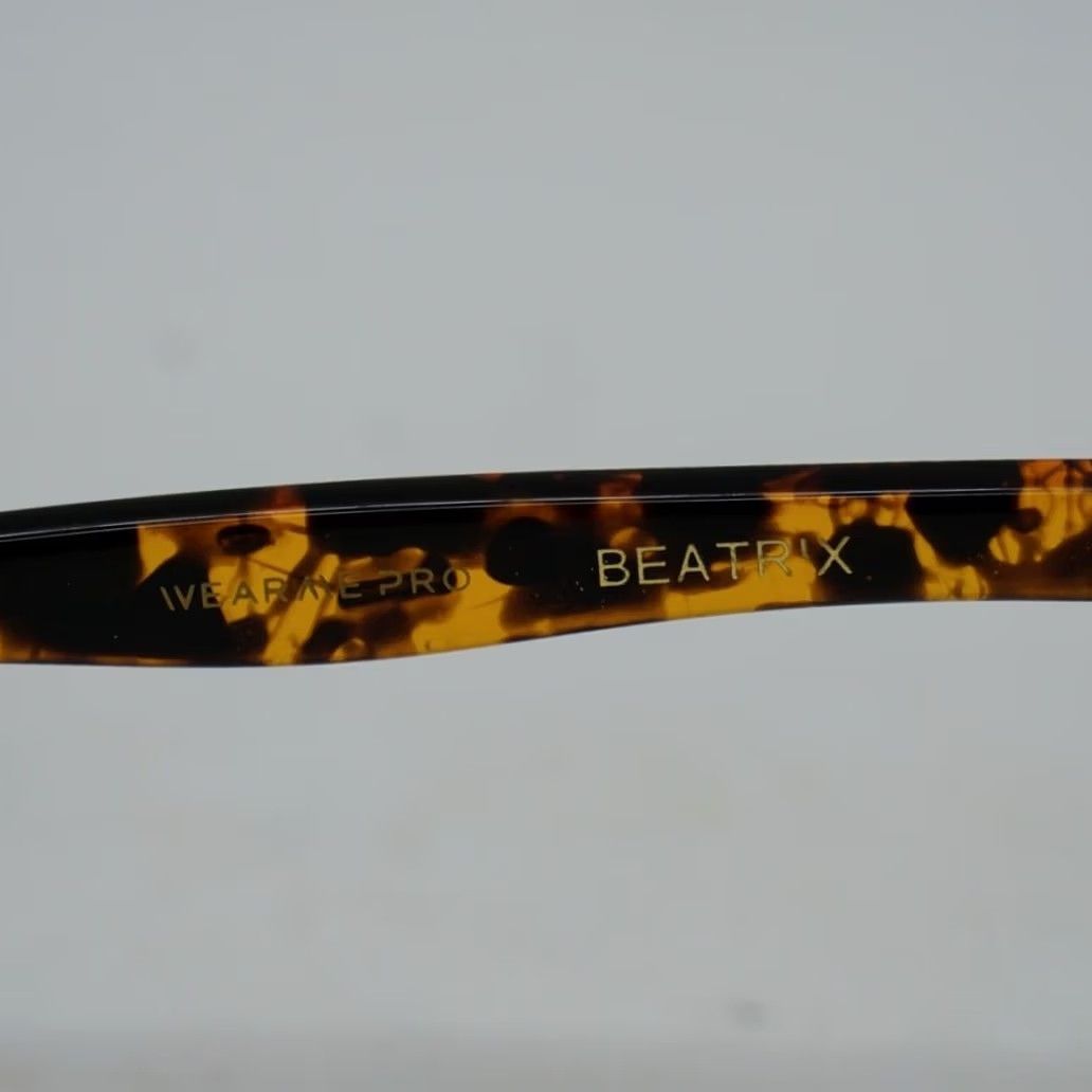 Vintage VINTAGE WearMe Pro Beatrix Sunglasses Size ONE SIZE - 5 Thumbnail