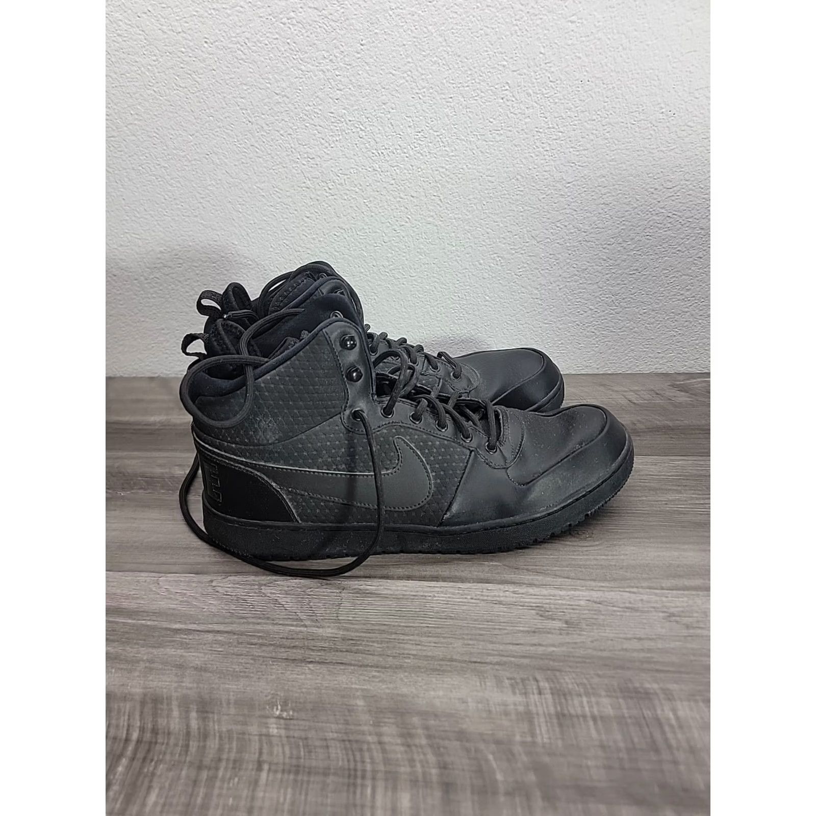 Nike Nike Court Borough Mid Winter Triple Black AA0547-002 Size 12.5 Mens Black Leather Basketball Shoes Size US 13 / EU 46 - 4 Thumbnail