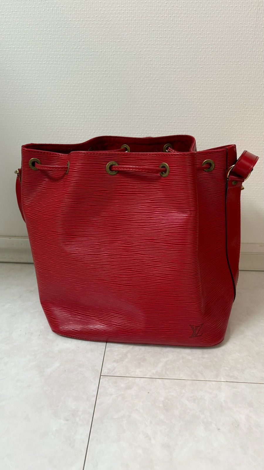 Louis Vuitton Epi Noe Shoulder Bag Size ONE SIZE - 2 Thumbnail