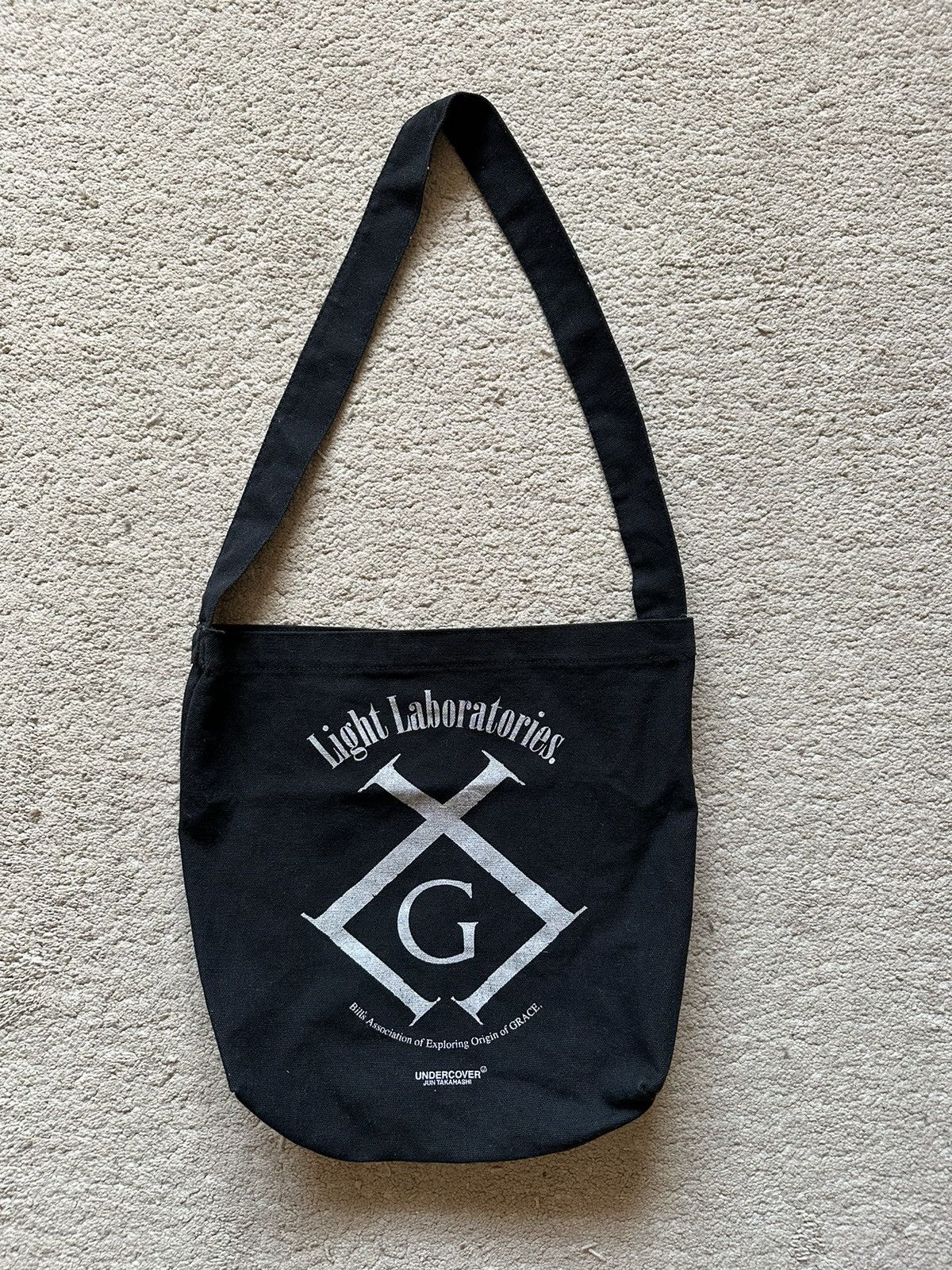 Undercover Undercover Grave Sling Bag Size ONE SIZE - 1 Thumbnail