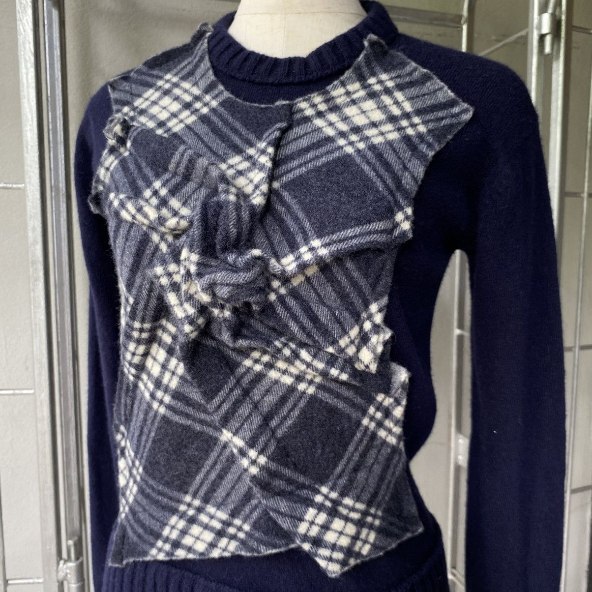 Japanese Brand A/T Navy Blue Sweater with Plaid Ruffle Front Size S / US 4 / IT 40 - 15 Thumbnail