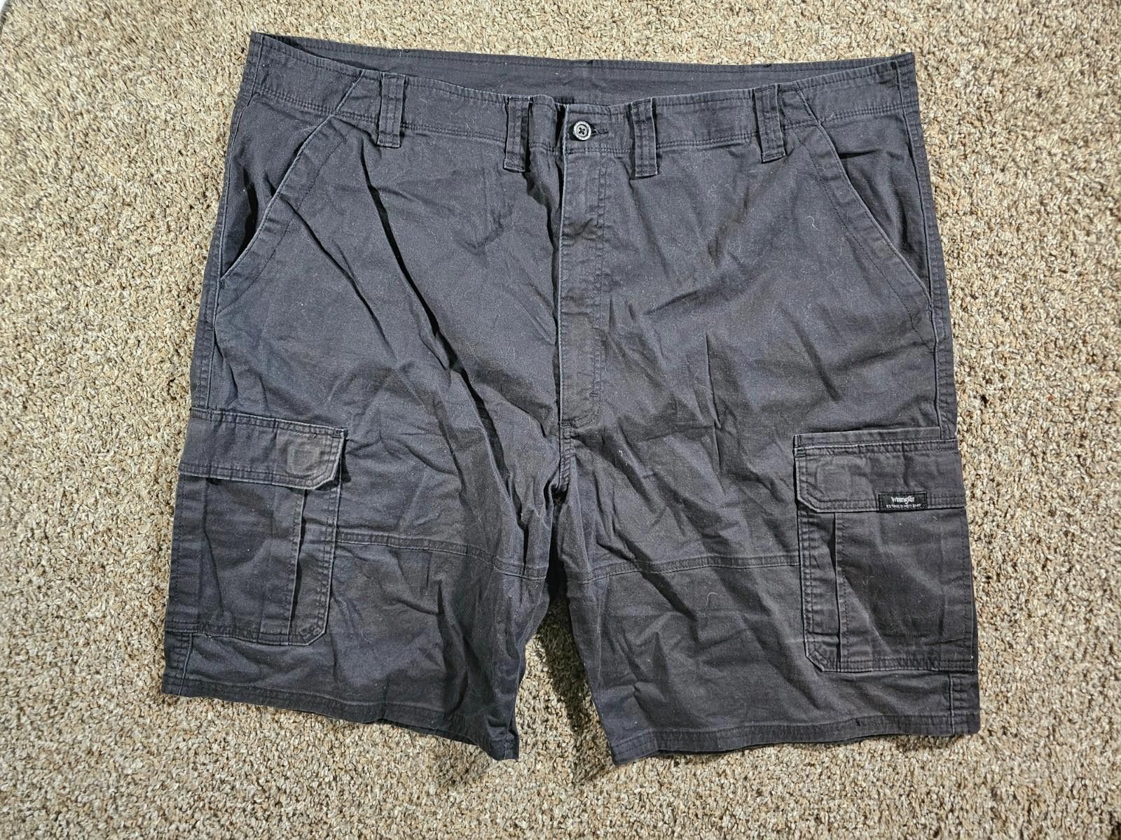 Wrangler Wrangler Sz 46 Cargo Shorts Black Size US 44 / EU 60 - 1 Thumbnail