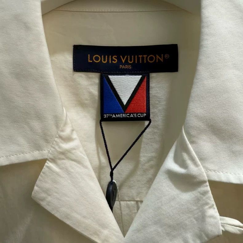 Louis Vuitton LV Louis Vuitton Long Sleeve Shirt with Logo -2505 Size US XL / EU 56 / 4 - 3 Thumbnail
