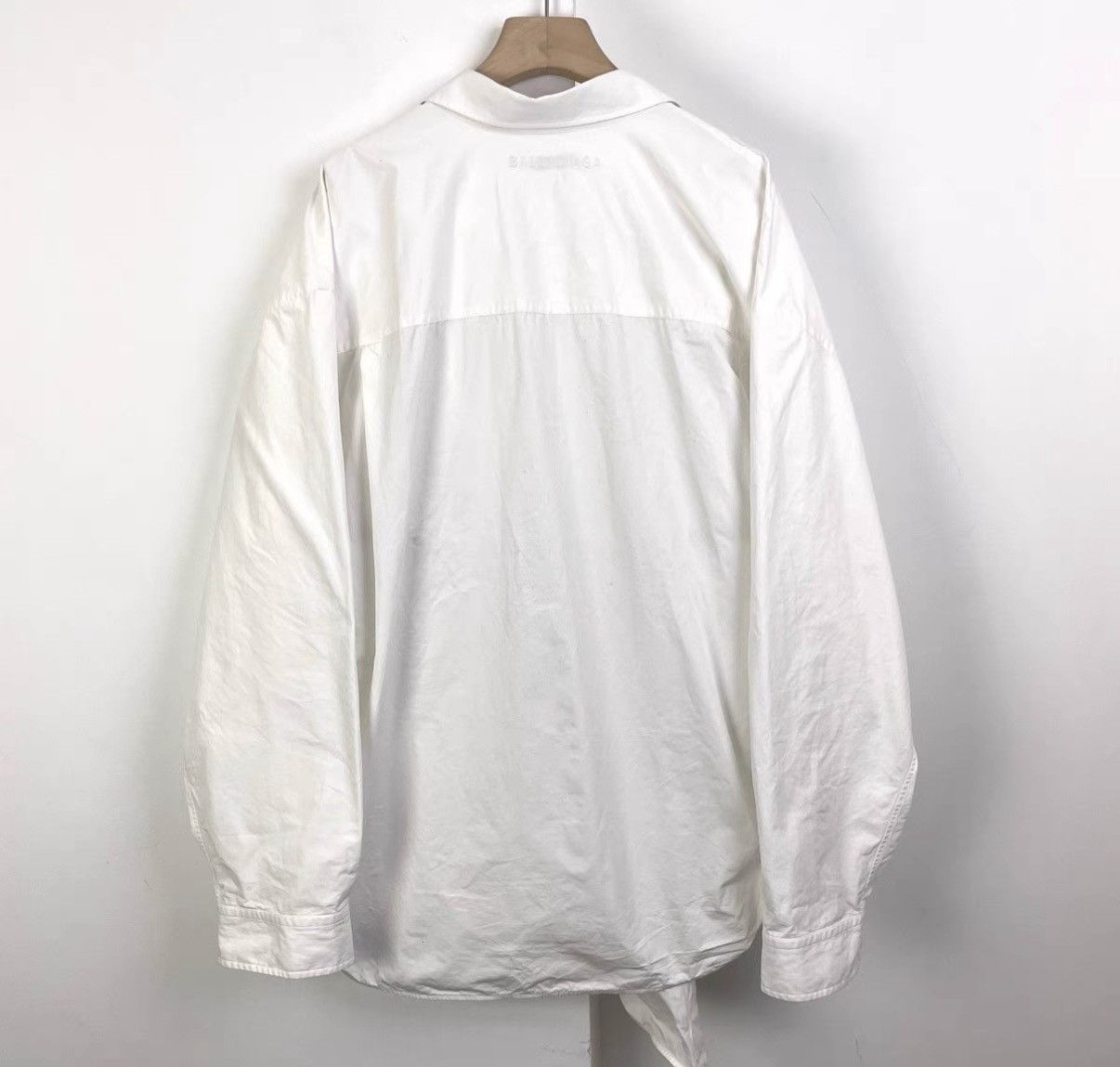 Balenciaga Balenciaga Irregular Hem Shirt K12 Size XS / US 0-2 / IT 36-38 - 2 Thumbnail