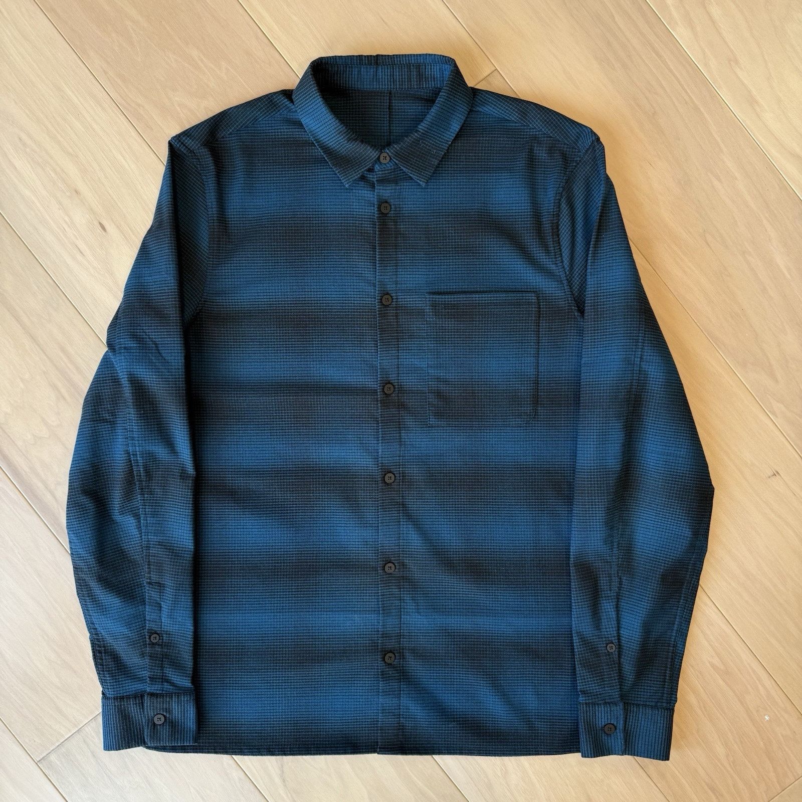 Lululemon Lululemon Mason Peak Flannel L Blue Black Casual Button Down Size US L / EU 52-54 / 3 - 2 Thumbnail