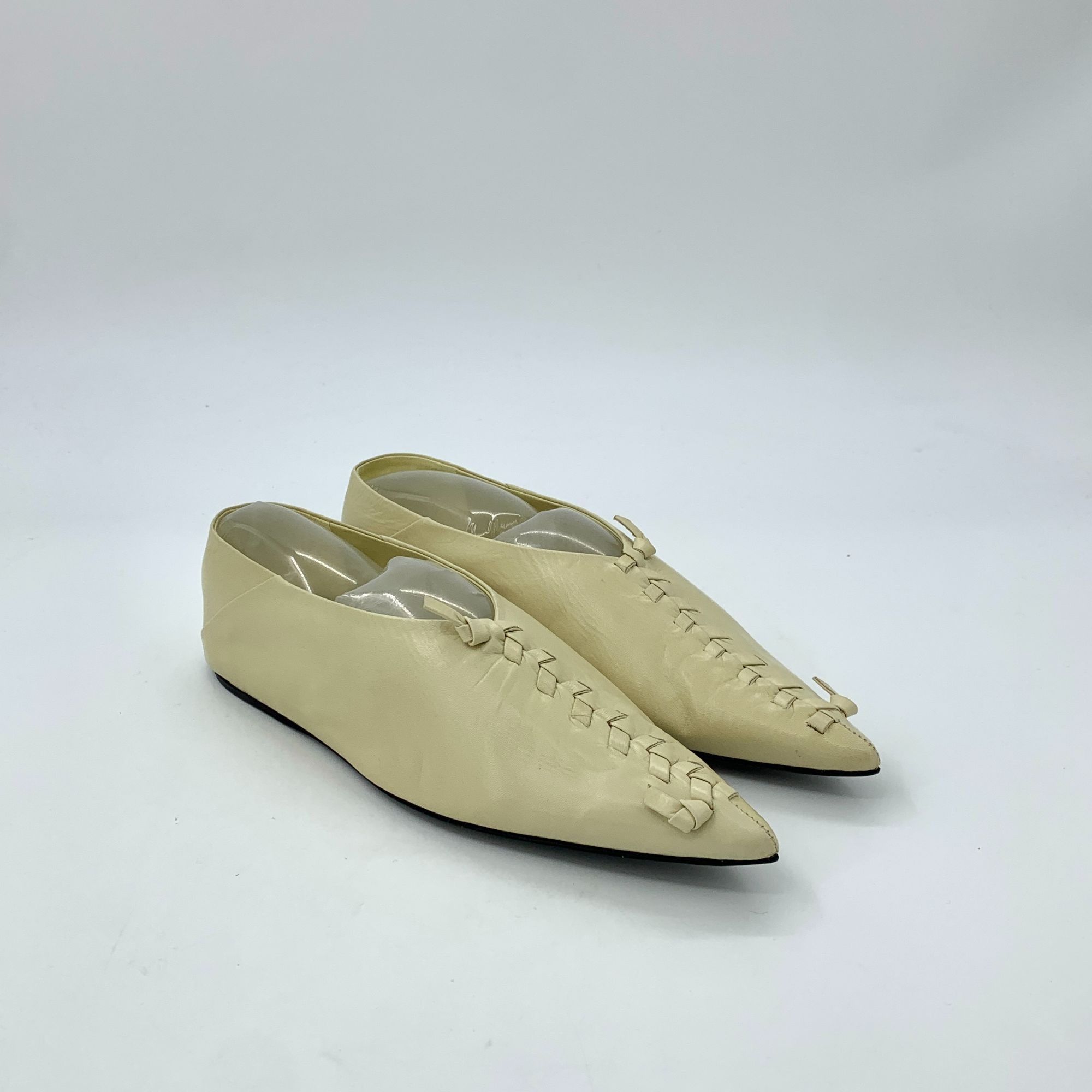 Jil Sander H14699 Jil Sander Beige Leather Pointed-Toe Loafers Size US 6 / IT 36 - 2 Thumbnail