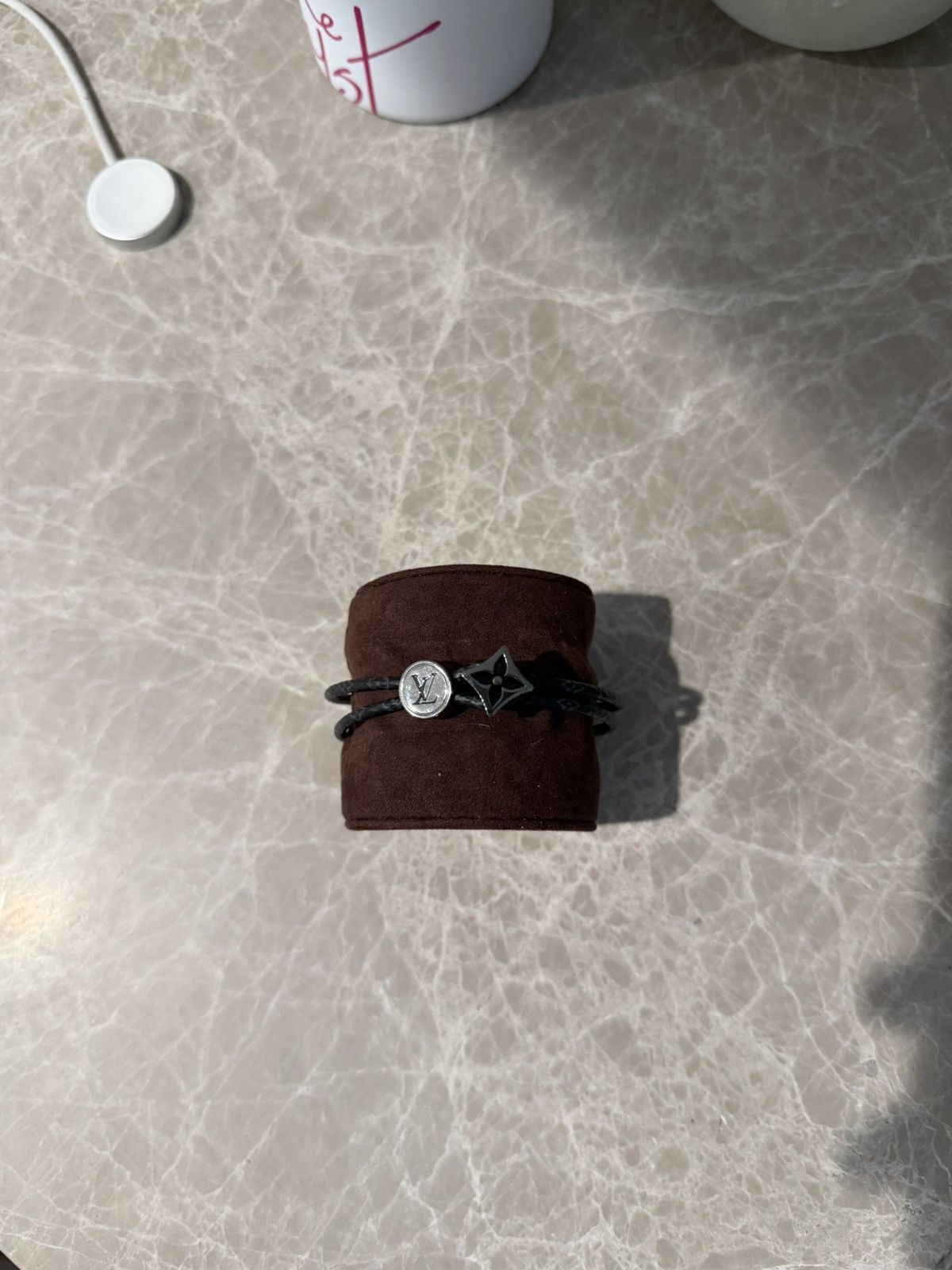 Louis Vuitton Like-New Louis Vuitton Catch It Monogram Heritage Bracelet Size ONE SIZE - 6 Thumbnail