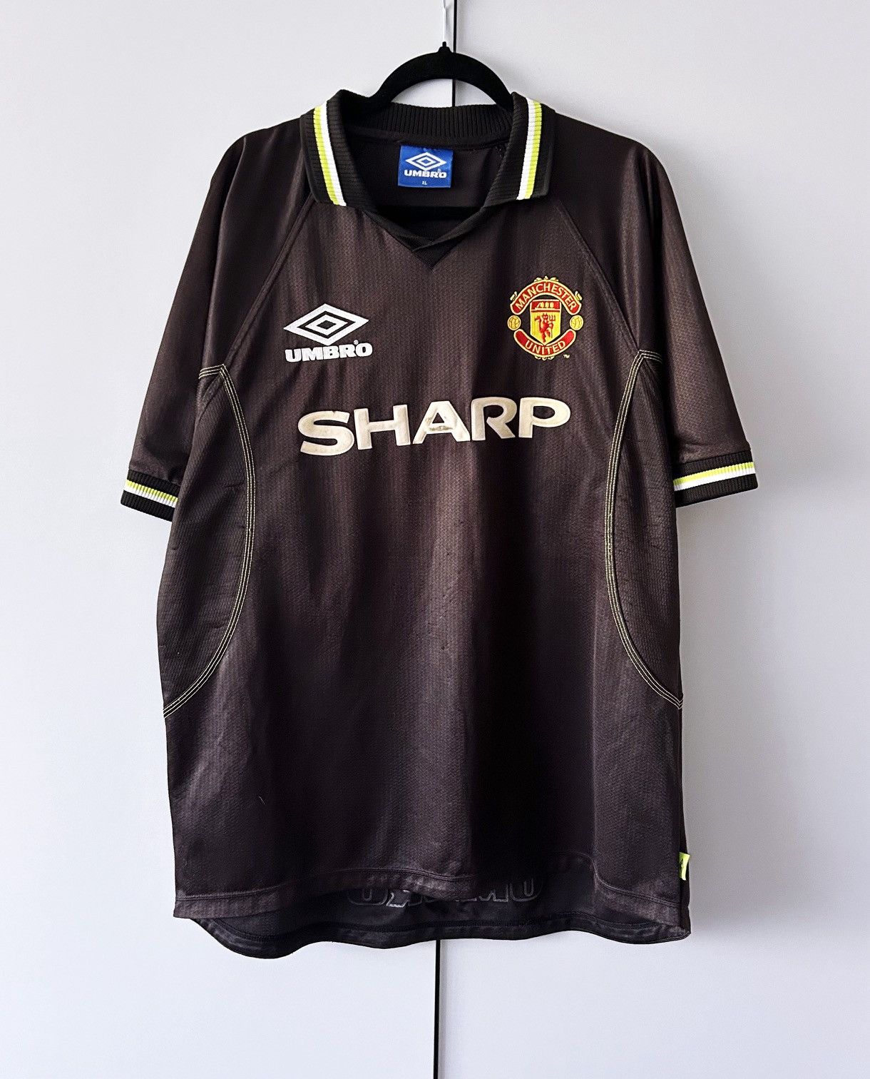 Umbro Manchester United jersey 1998 1999 umbro vintsge rare Size US XL / EU 56 / 4 - 1 Thumbnail