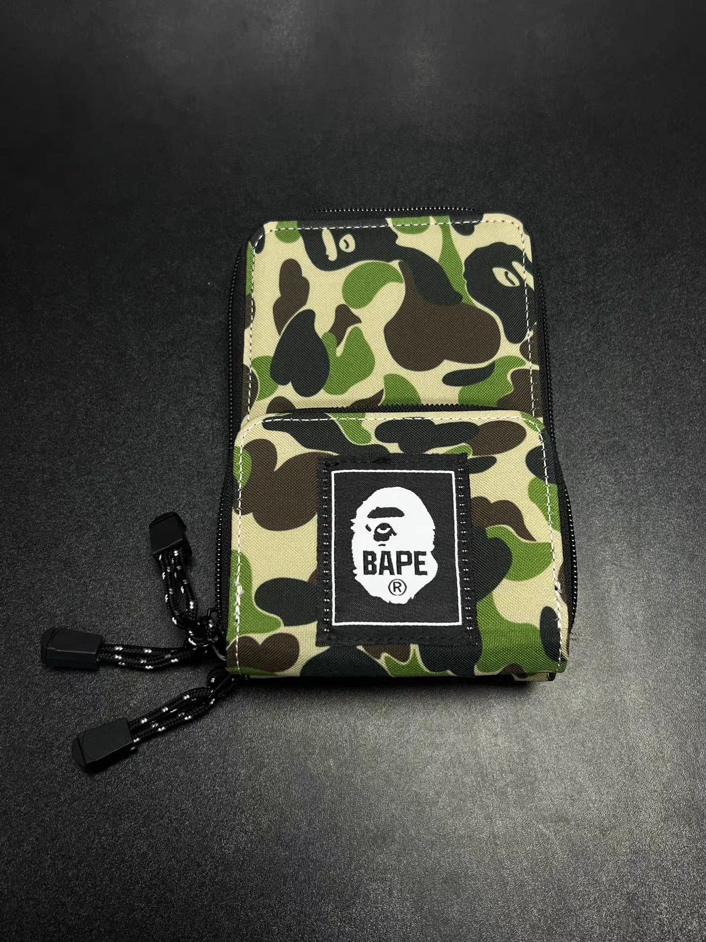 Bape BAPE Magazine Appendix Camouflage Crossbody Phone Bag K15 Size ONE SIZE - 1 Thumbnail