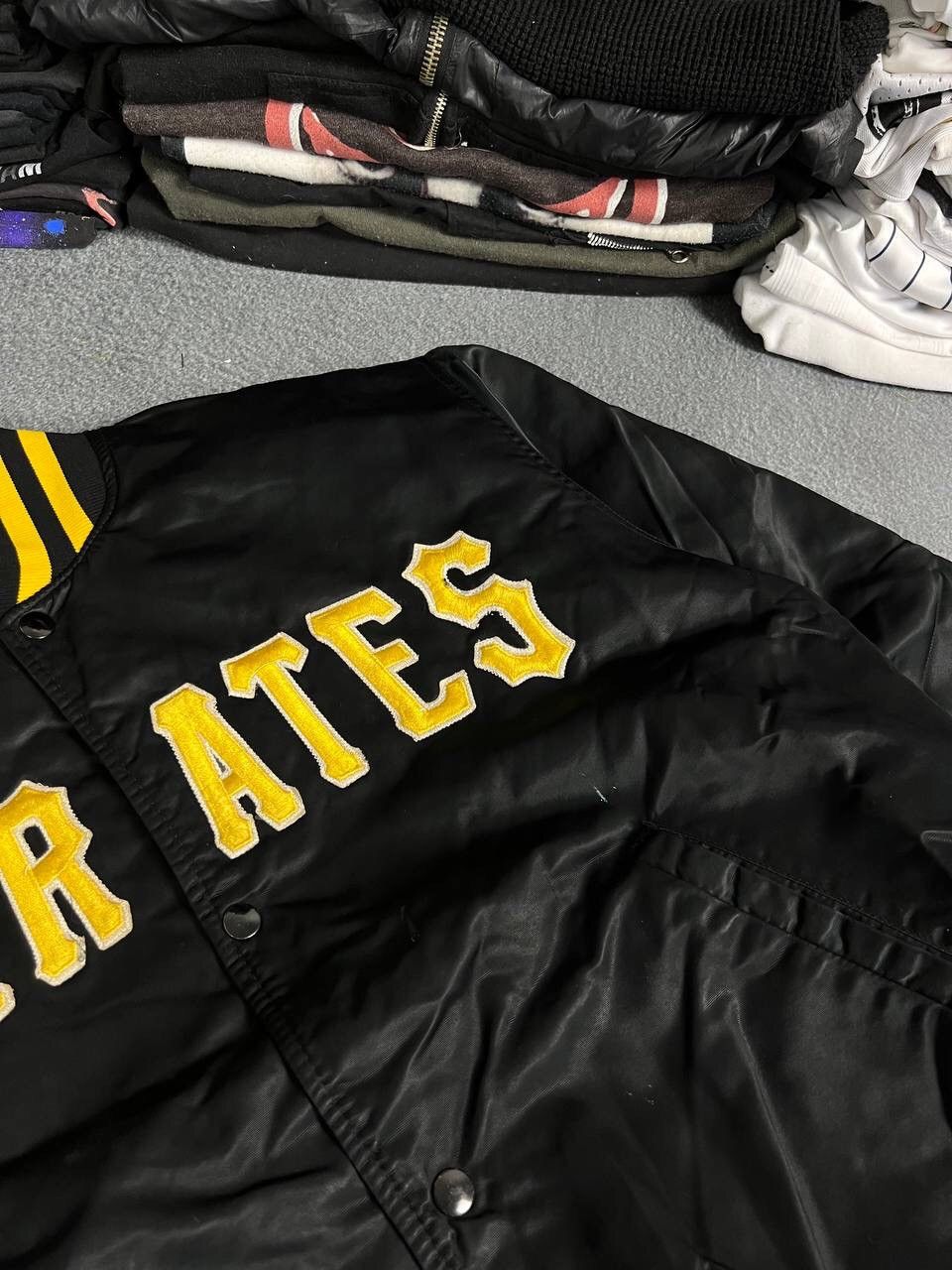 MLB Vintage Starter Pirates MLB Bomber Jacket Size US L / EU 52-54 / 3 - 3 Thumbnail