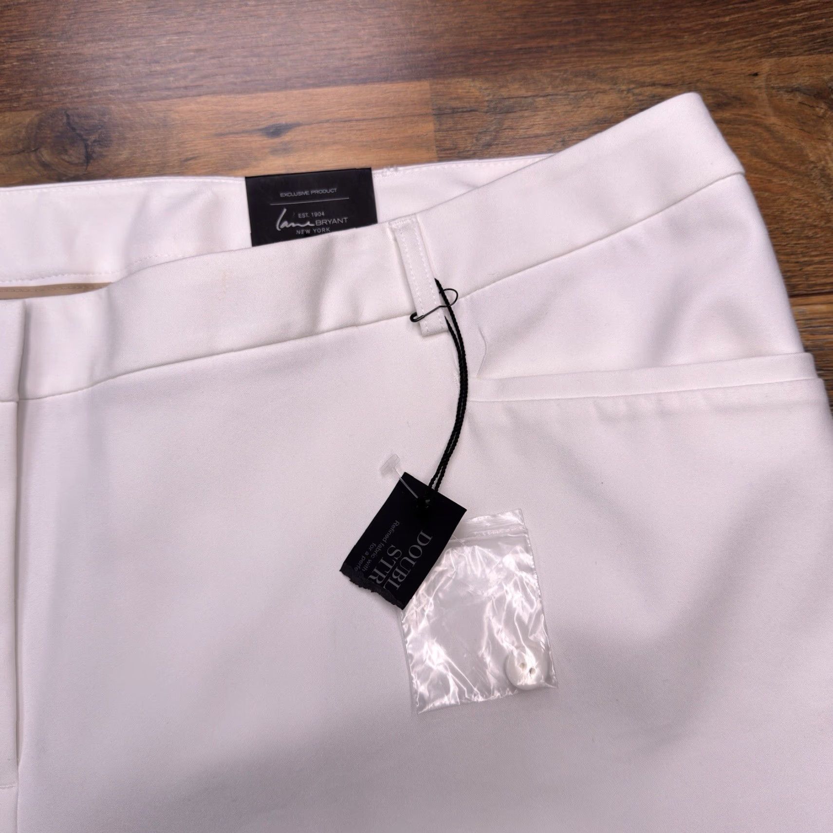 Vintage Lane Bryant Lena Ankle Pant 26 White Tapered Plus Dress Pants Stretch Modern Classic Casual Workwear Women's Realistic Dust Staining Included Size 26" / US 2 / IT 38 - 4 Thumbnail