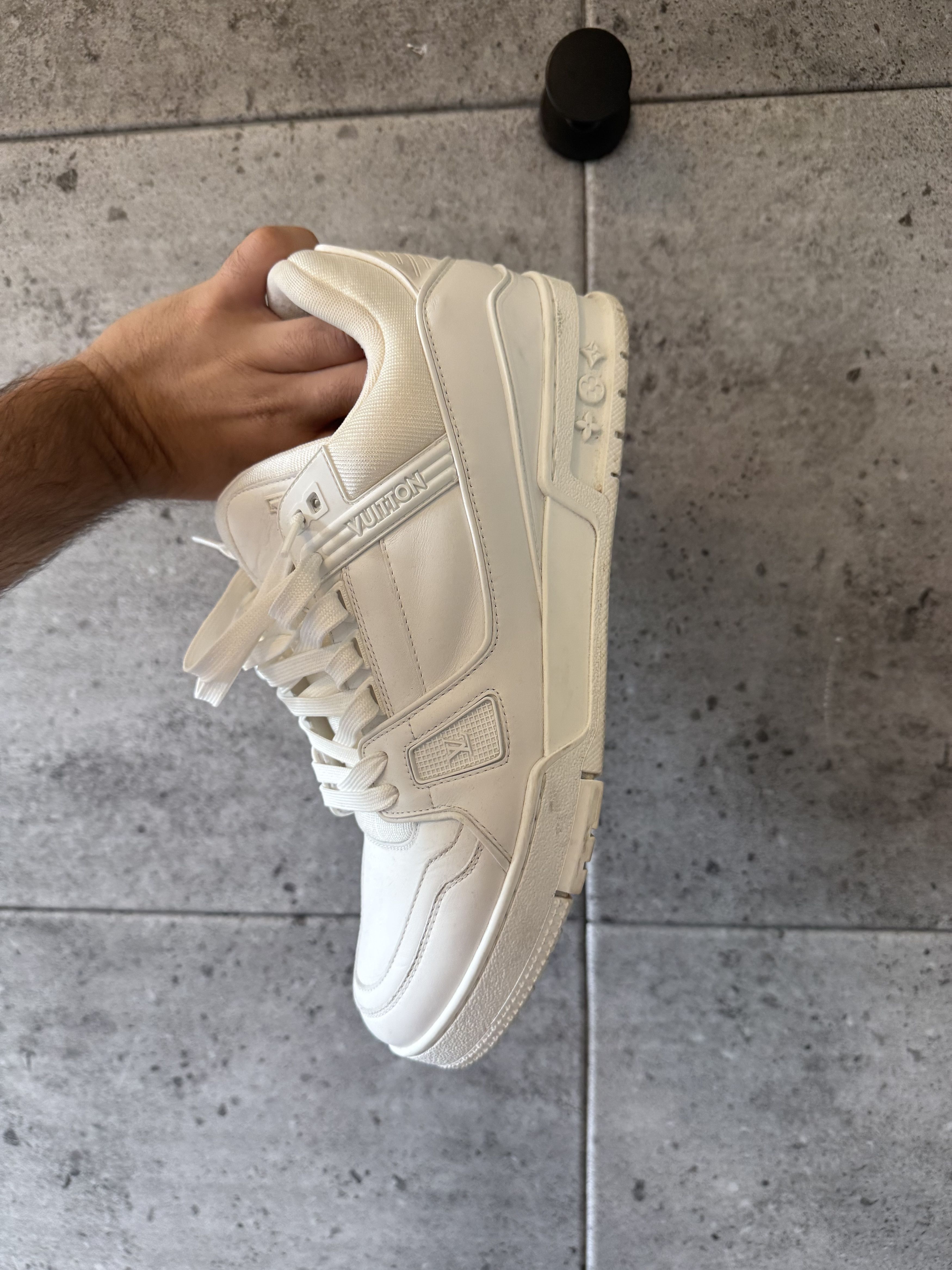 Louis Vuitton Louis Vuitton Virgil abloh all white trainers sneakers Size US 9.5 / EU 42-43 - 3 Thumbnail