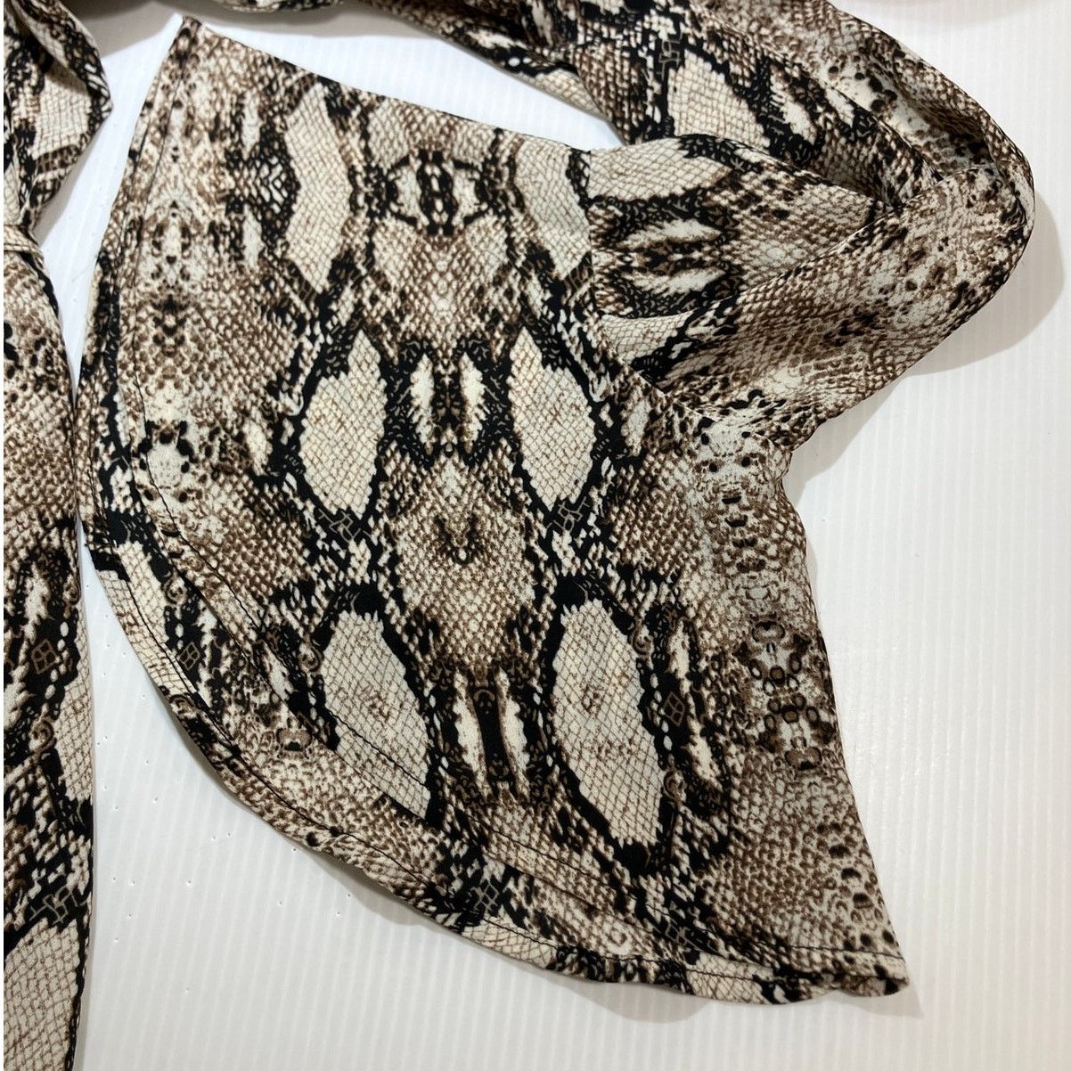 Other HYFVE Boho Brown Snake Print Long Sleeve Wrap Blouse L Size L / US 10 / IT 46 - 5 Thumbnail