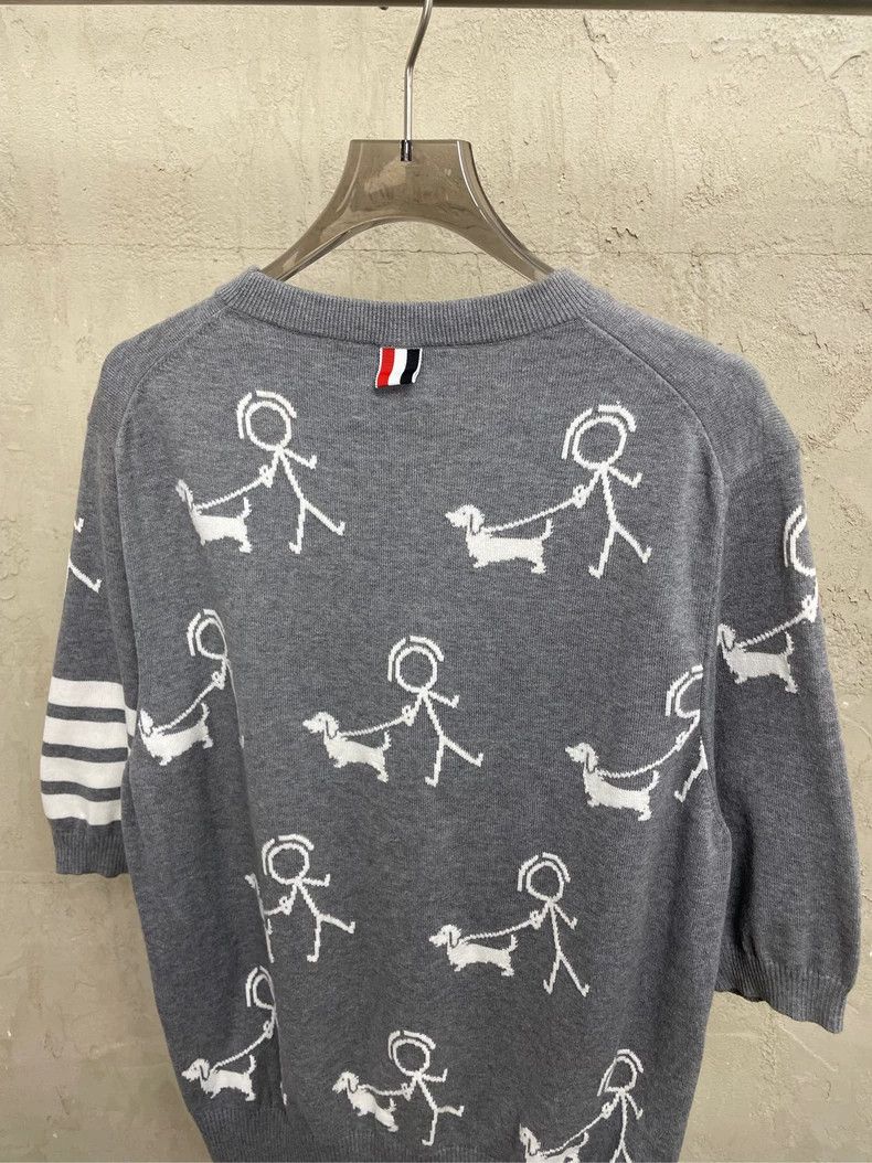 Thom Browne Thom browne Gray full-print dog walking villain four-stripe Size US M / EU 48-50 / 2 - 4 Thumbnail