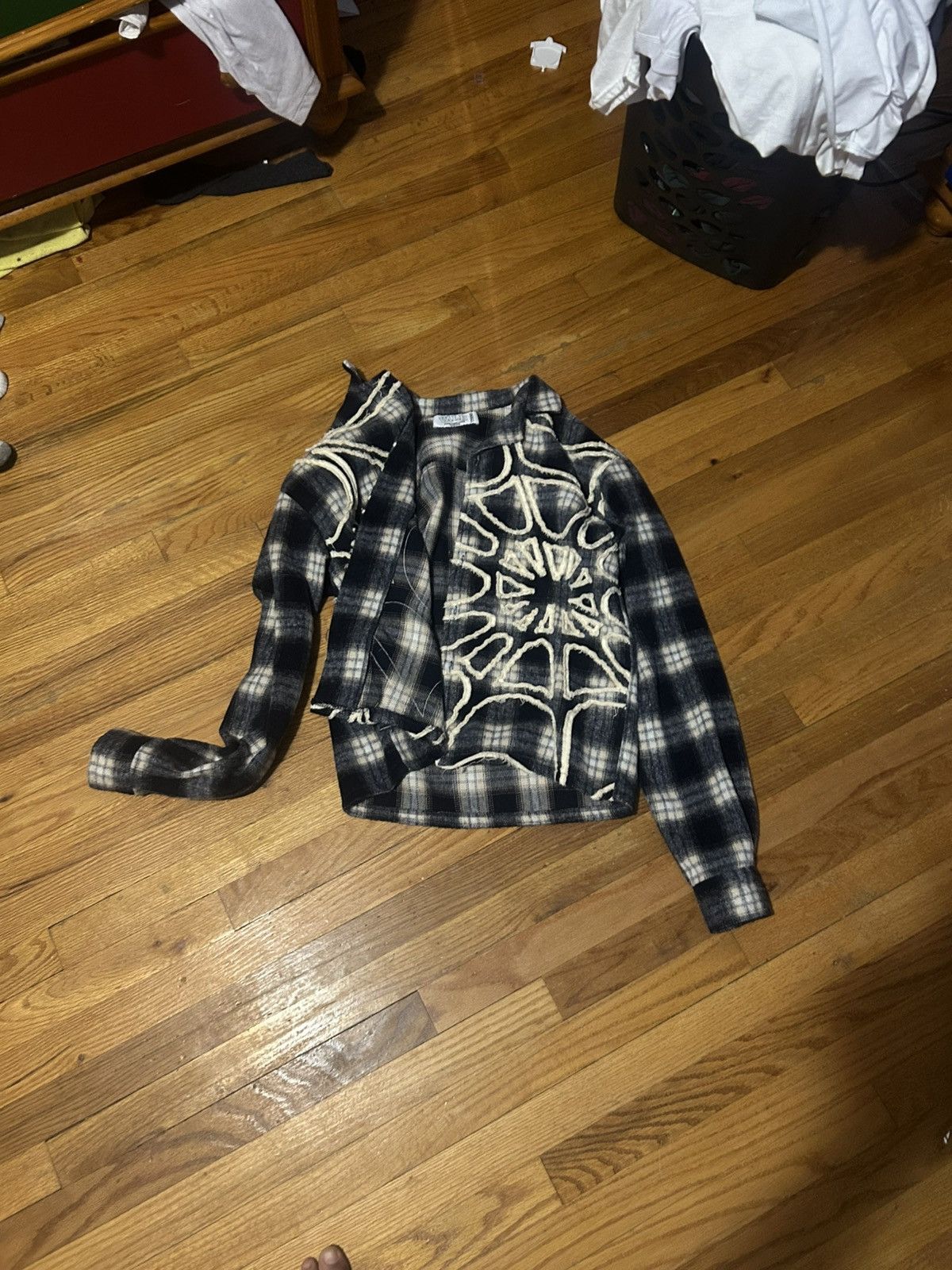 Vale Vale spider flannel Size US S / EU 44-46 / 1 - 3 Thumbnail
