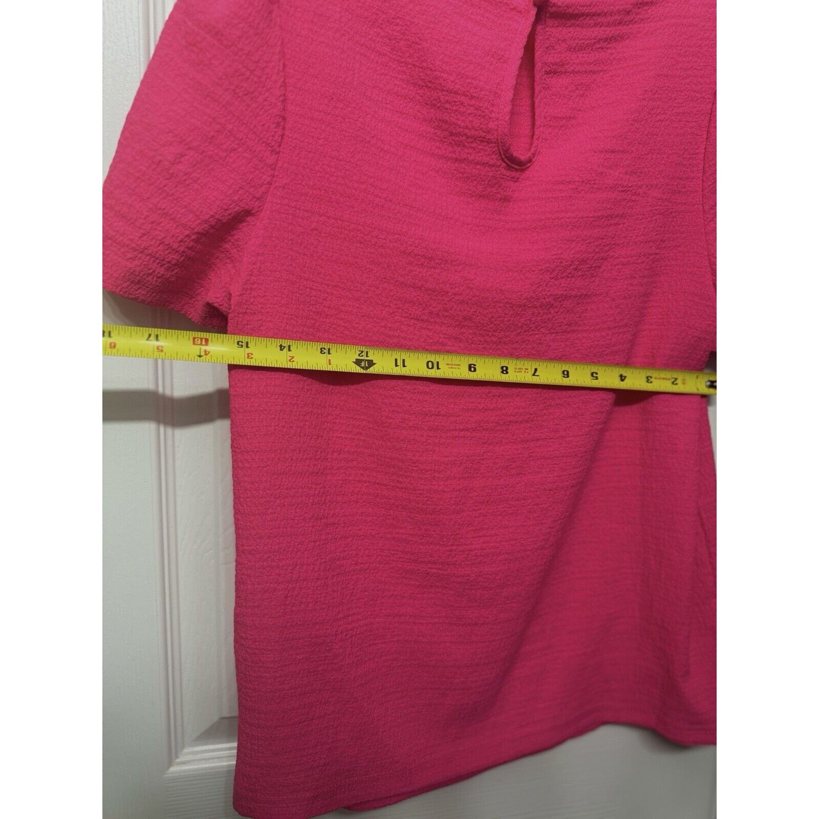 Shein NWOT! SHEIN Ruched Chic Keyhole Short Sleeve Blouse, Pink M Size M / US 6-8 / IT 42-44 - 11 Thumbnail