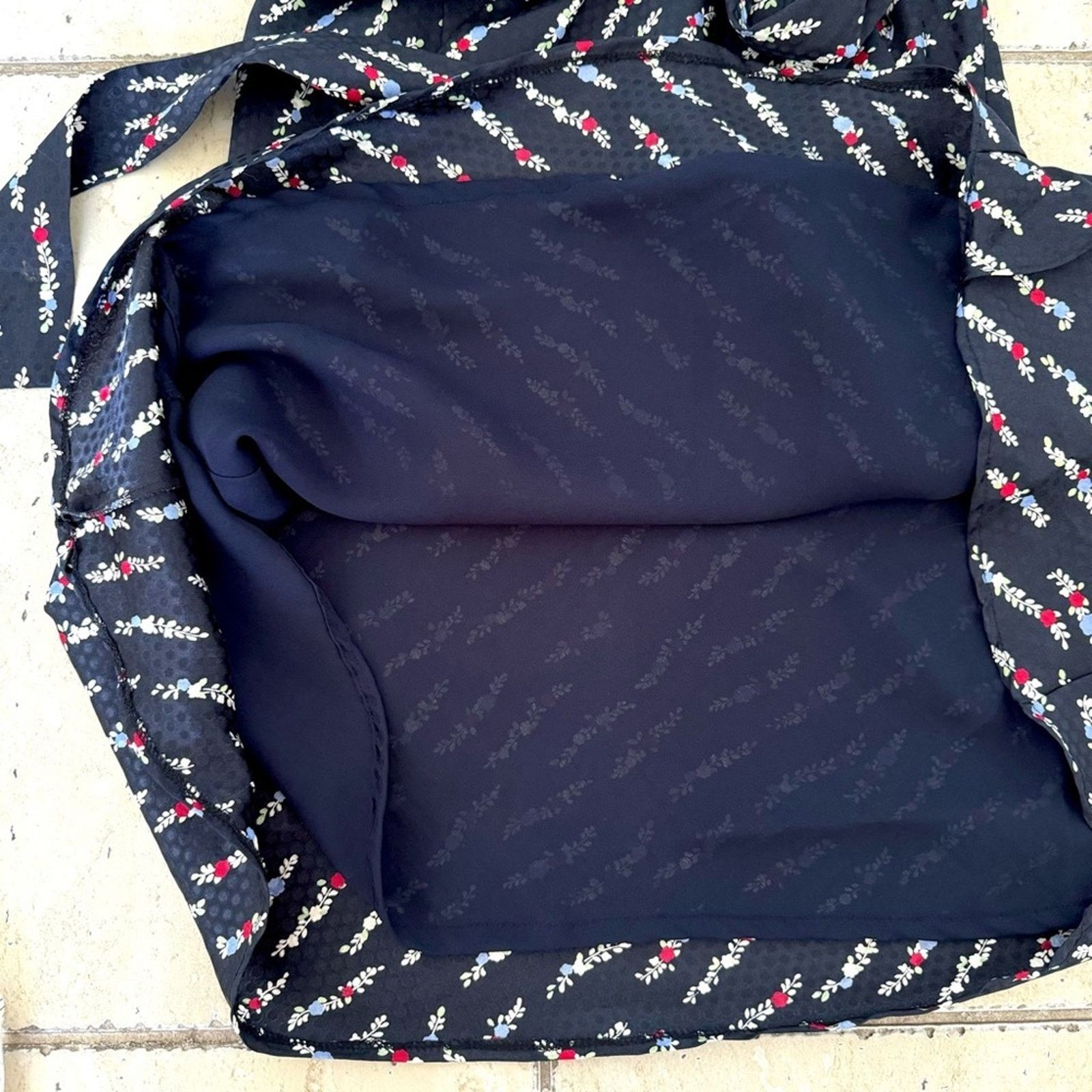 Laura Ashley Laura Ashley Dress, Size 4, Navy Blue Floral, Ruffled Size S / US 4 / IT 40 - 12 Thumbnail